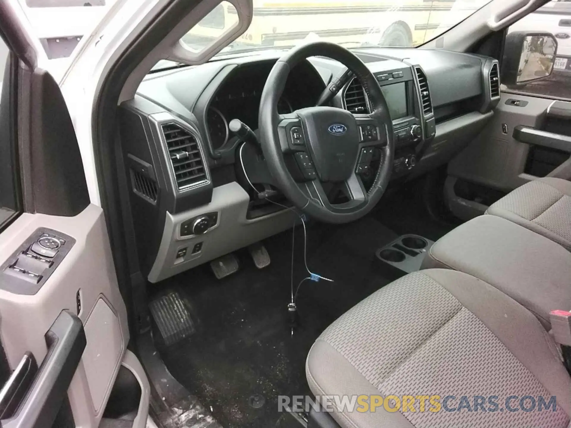 6 Photograph of a damaged car 1FTEW1E50KKC27405 FORD F150 2019
