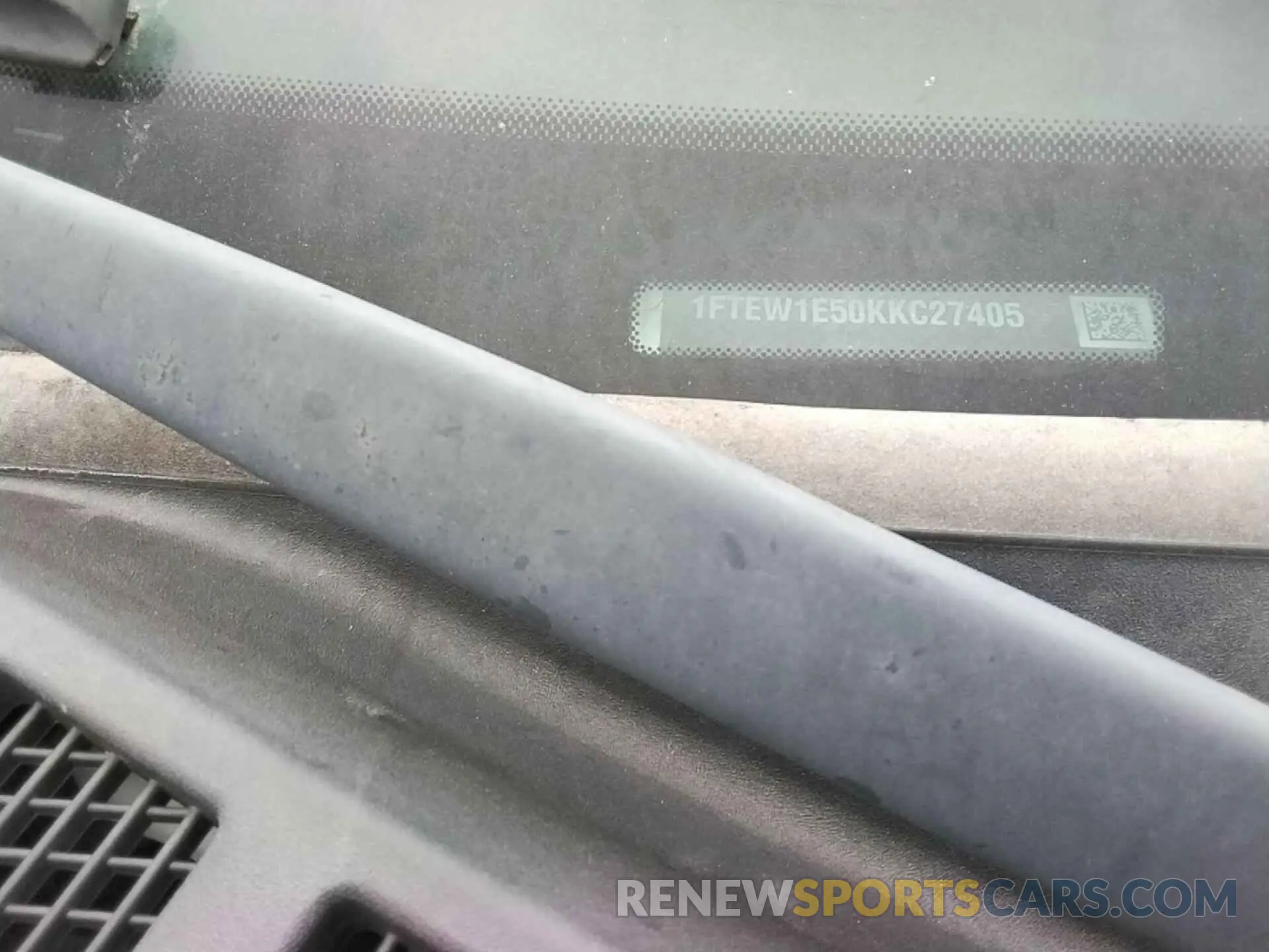 9 Photograph of a damaged car 1FTEW1E50KKC27405 FORD F150 2019