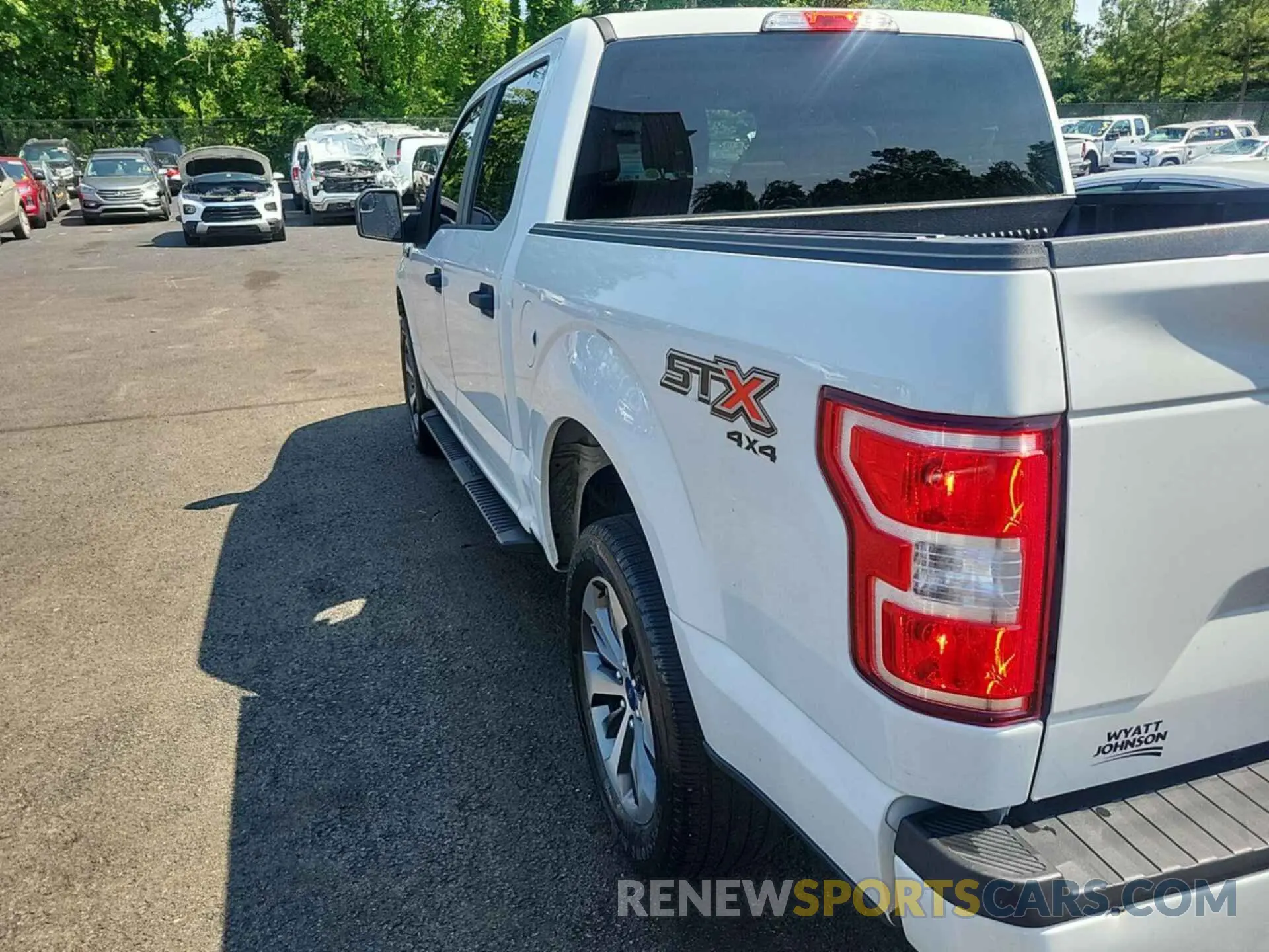 16 Photograph of a damaged car 1FTEW1E52KFC05804 FORD F150 2019