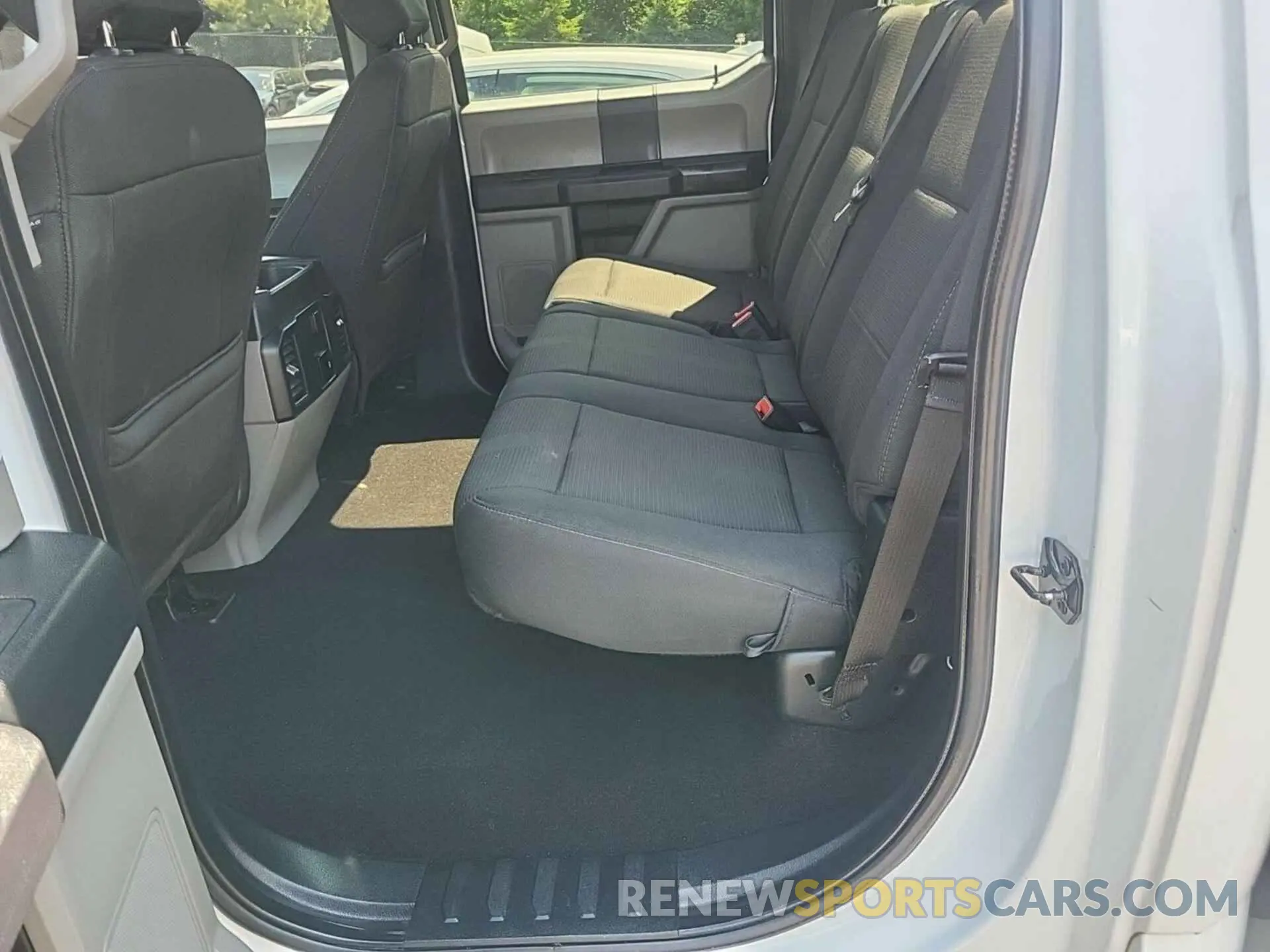 6 Photograph of a damaged car 1FTEW1E52KFC05804 FORD F150 2019