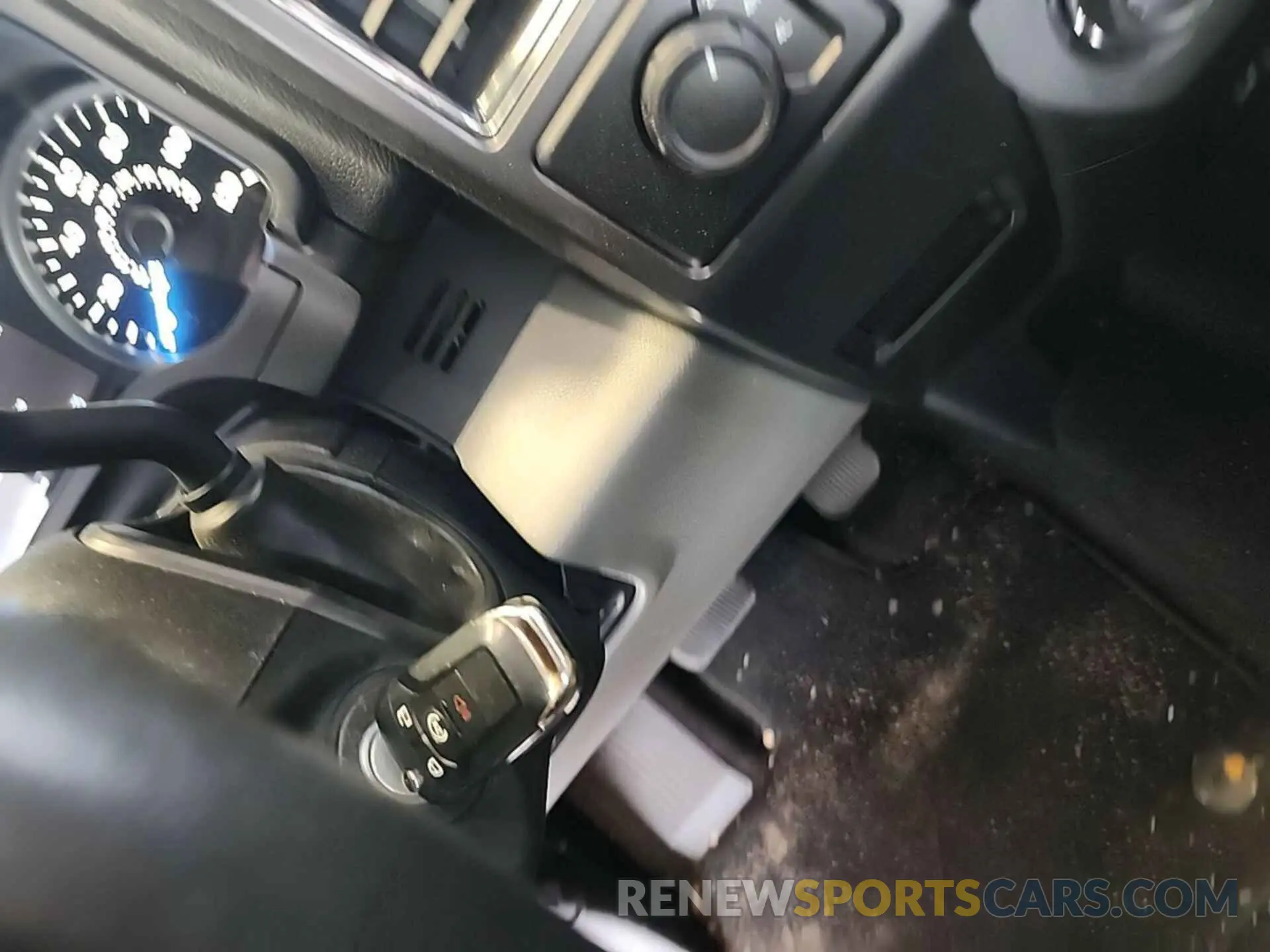 21 Photograph of a damaged car 1FTEW1EB9KKE41508 FORD F150 2019