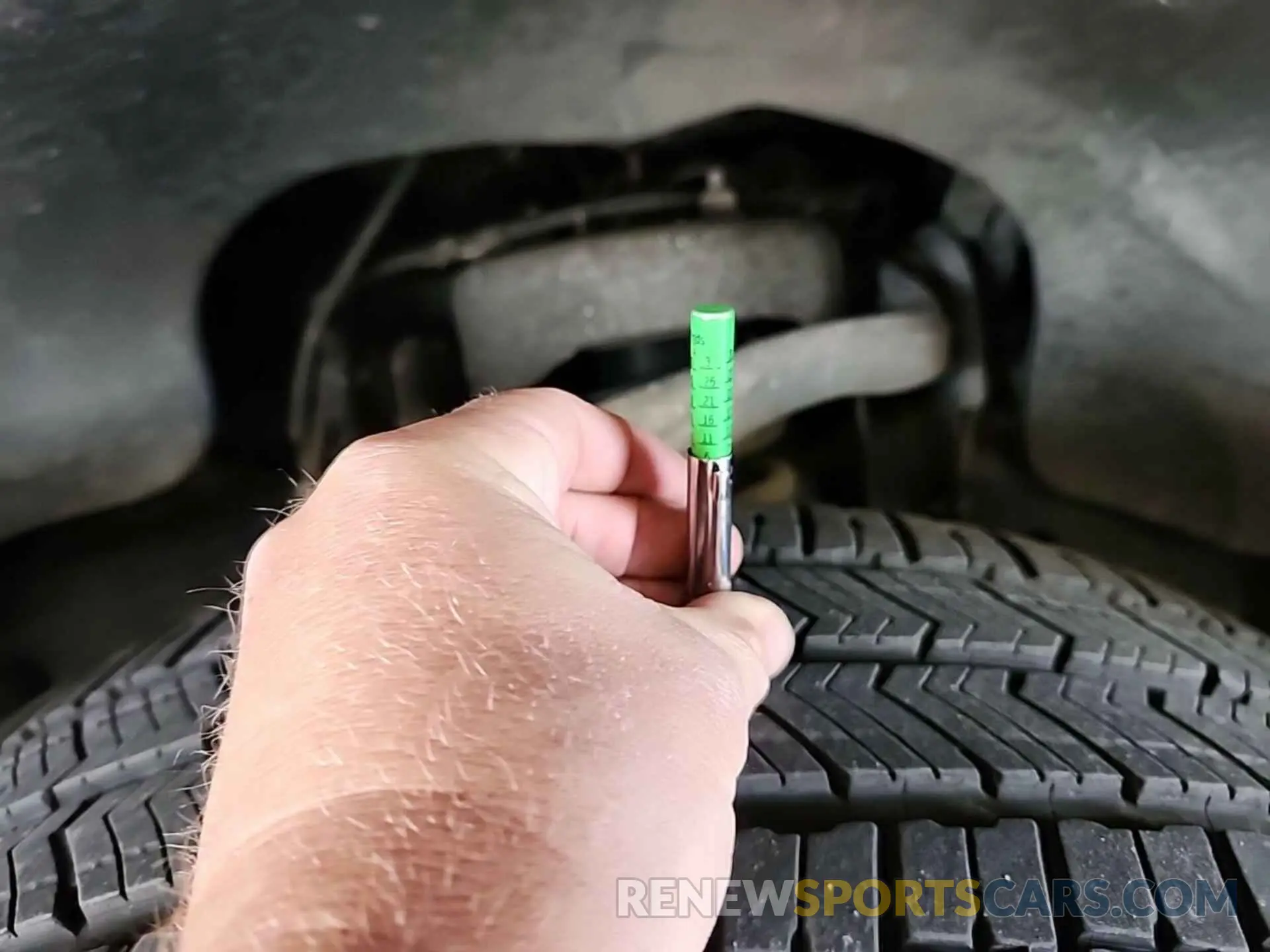 7 Photograph of a damaged car 1FTEW1EB9KKE41508 FORD F150 2019