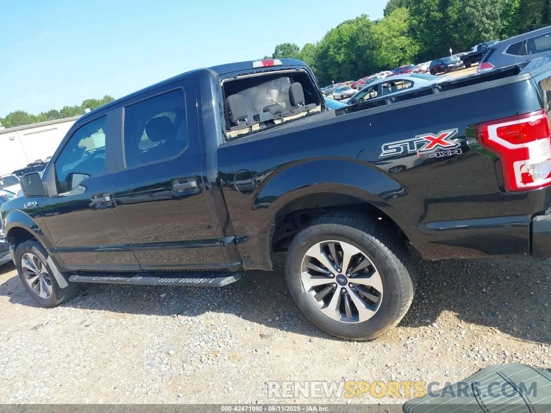 14 Photograph of a damaged car 1FTEW1EP6KFD07074 FORD F150 2019