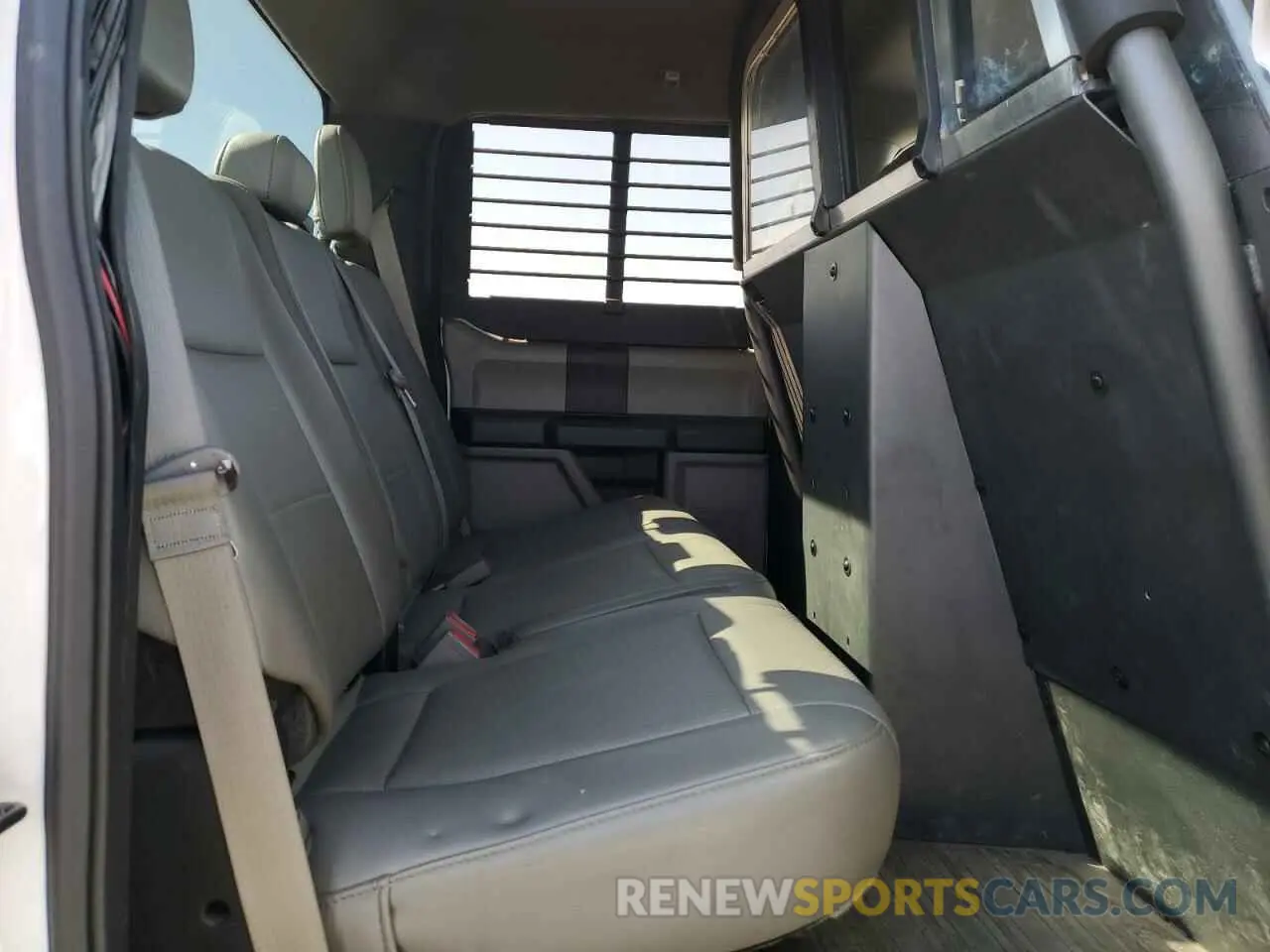 10 Photograph of a damaged car 1FTEW1P44KKD50970 FORD F150 2019