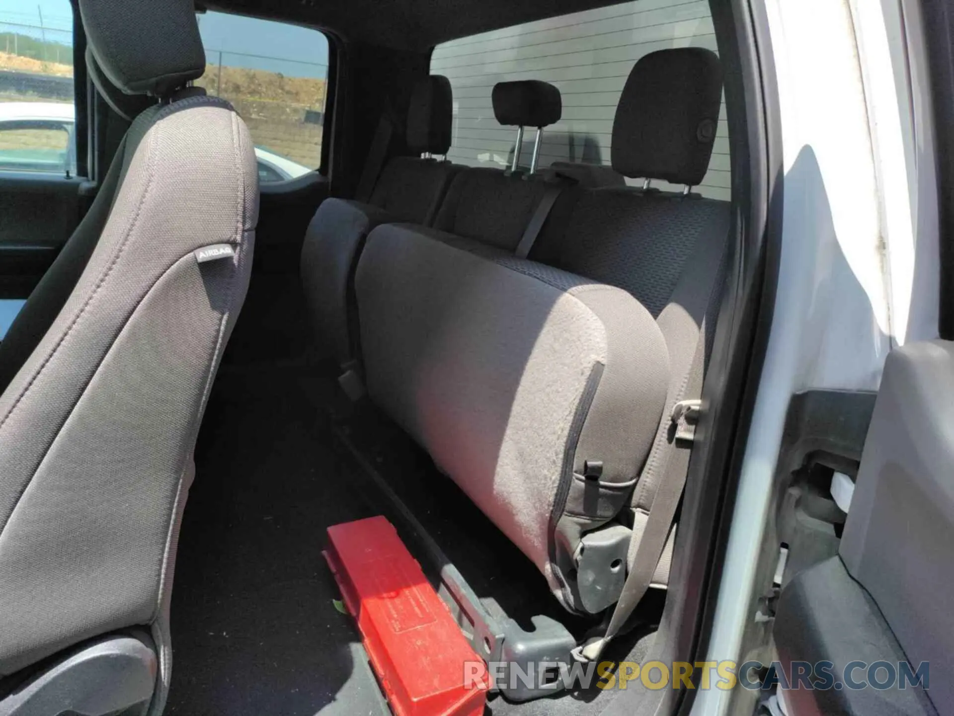 16 Photograph of a damaged car 1FTEX1C4XKKE18045 FORD F150 2019