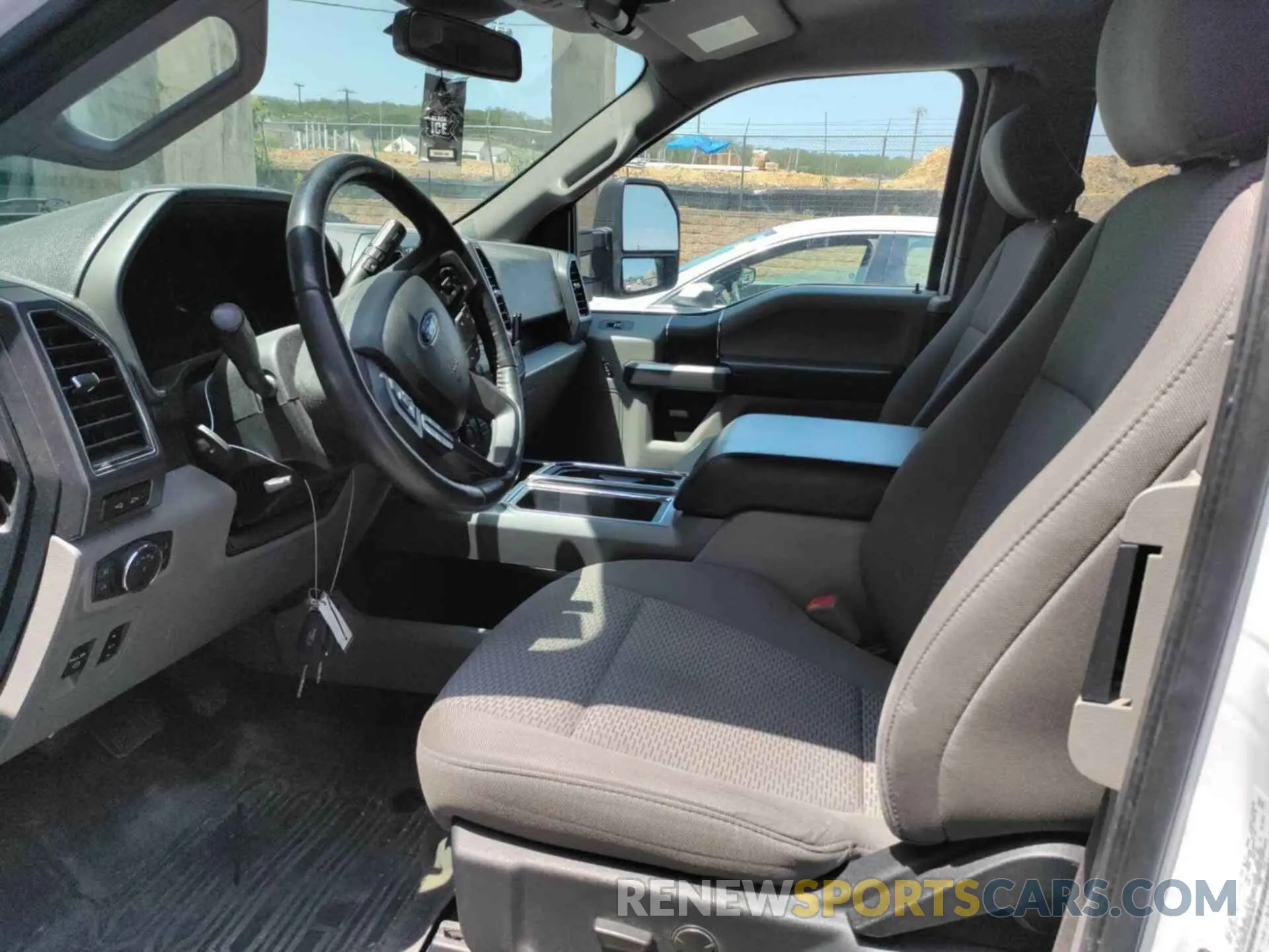 23 Photograph of a damaged car 1FTEX1C4XKKE18045 FORD F150 2019