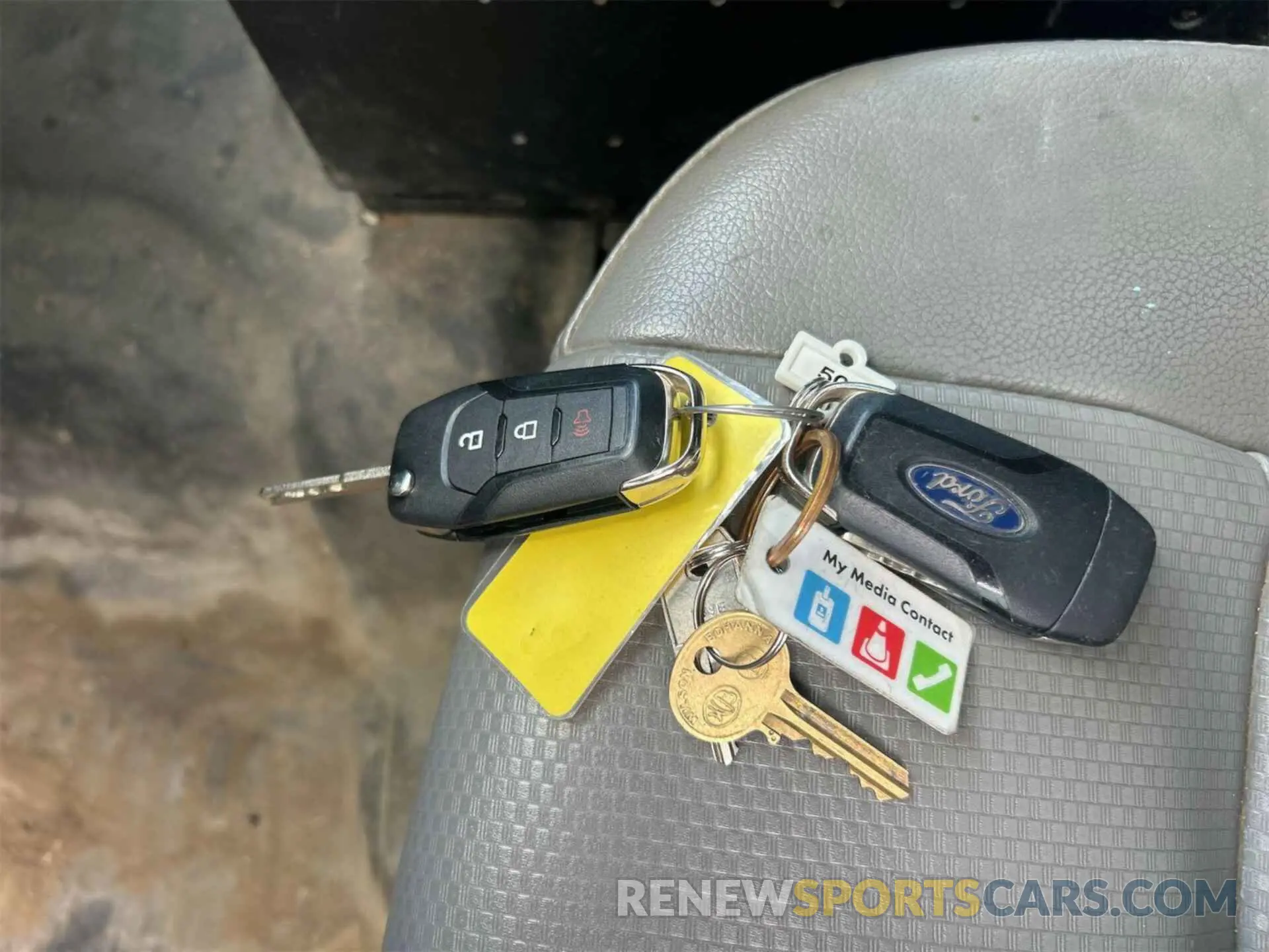 10 Photograph of a damaged car 1FTEX1C51KKD18005 FORD F150 2019