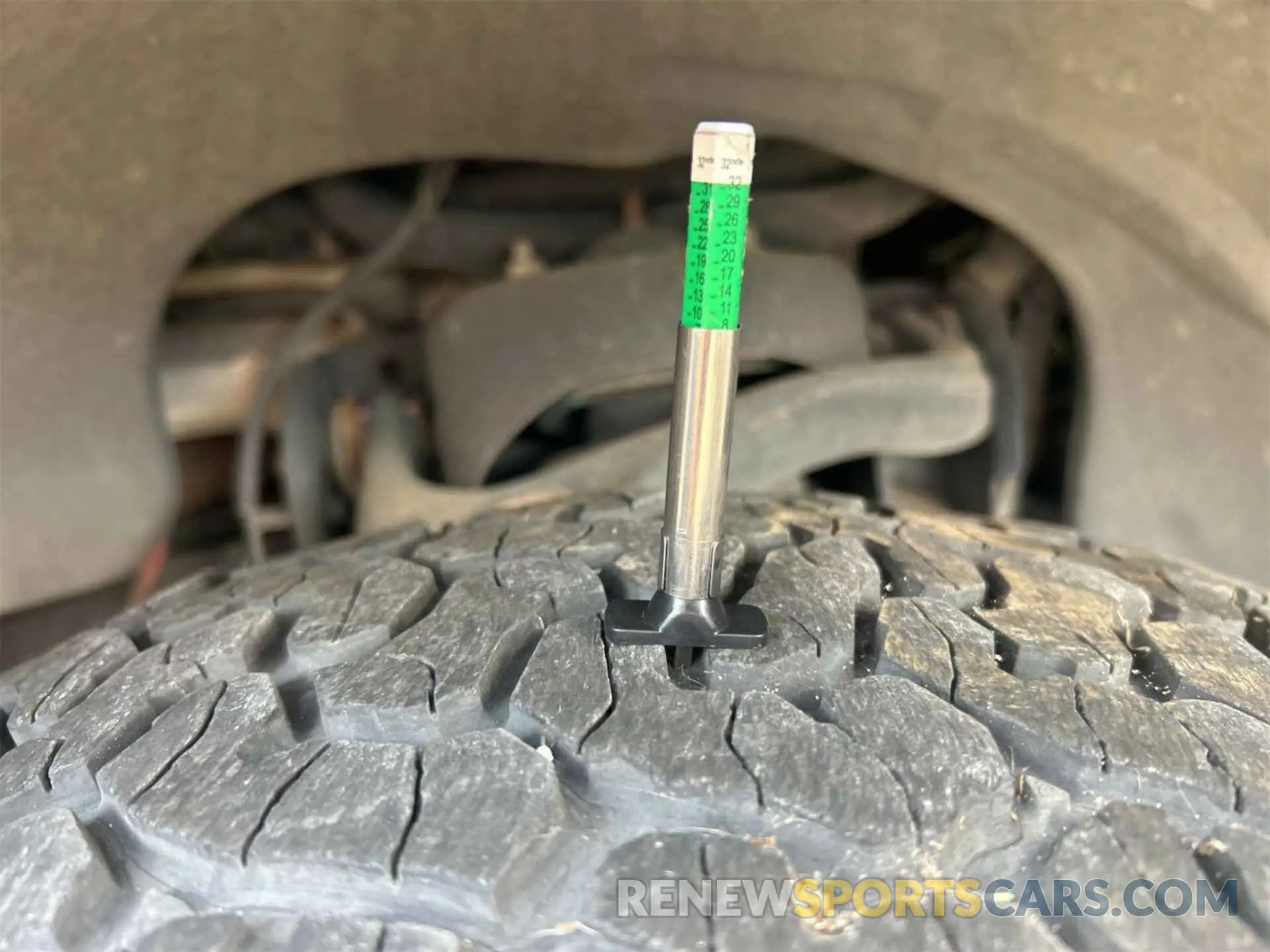 2 Photograph of a damaged car 1FTEX1C51KKD18005 FORD F150 2019