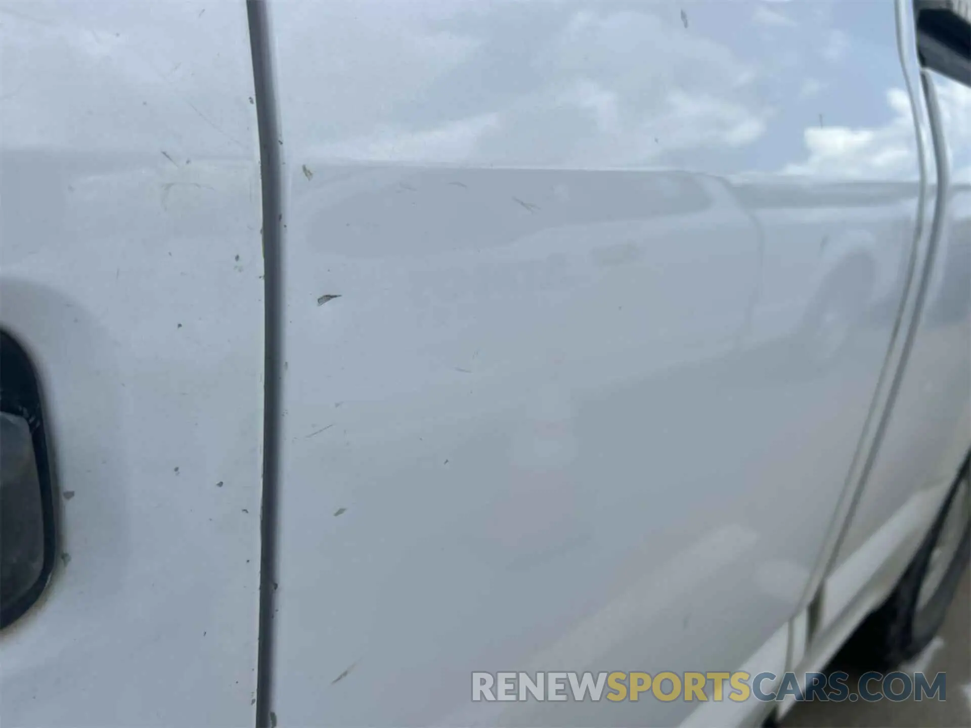 21 Photograph of a damaged car 1FTEX1C51KKD18005 FORD F150 2019