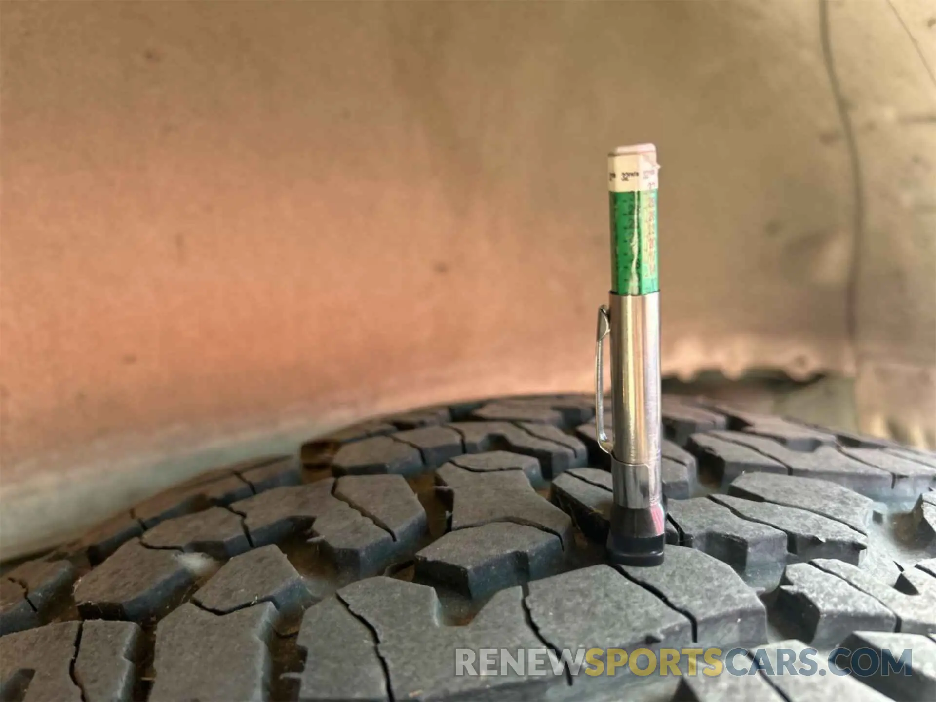 6 Photograph of a damaged car 1FTEX1C51KKD18005 FORD F150 2019