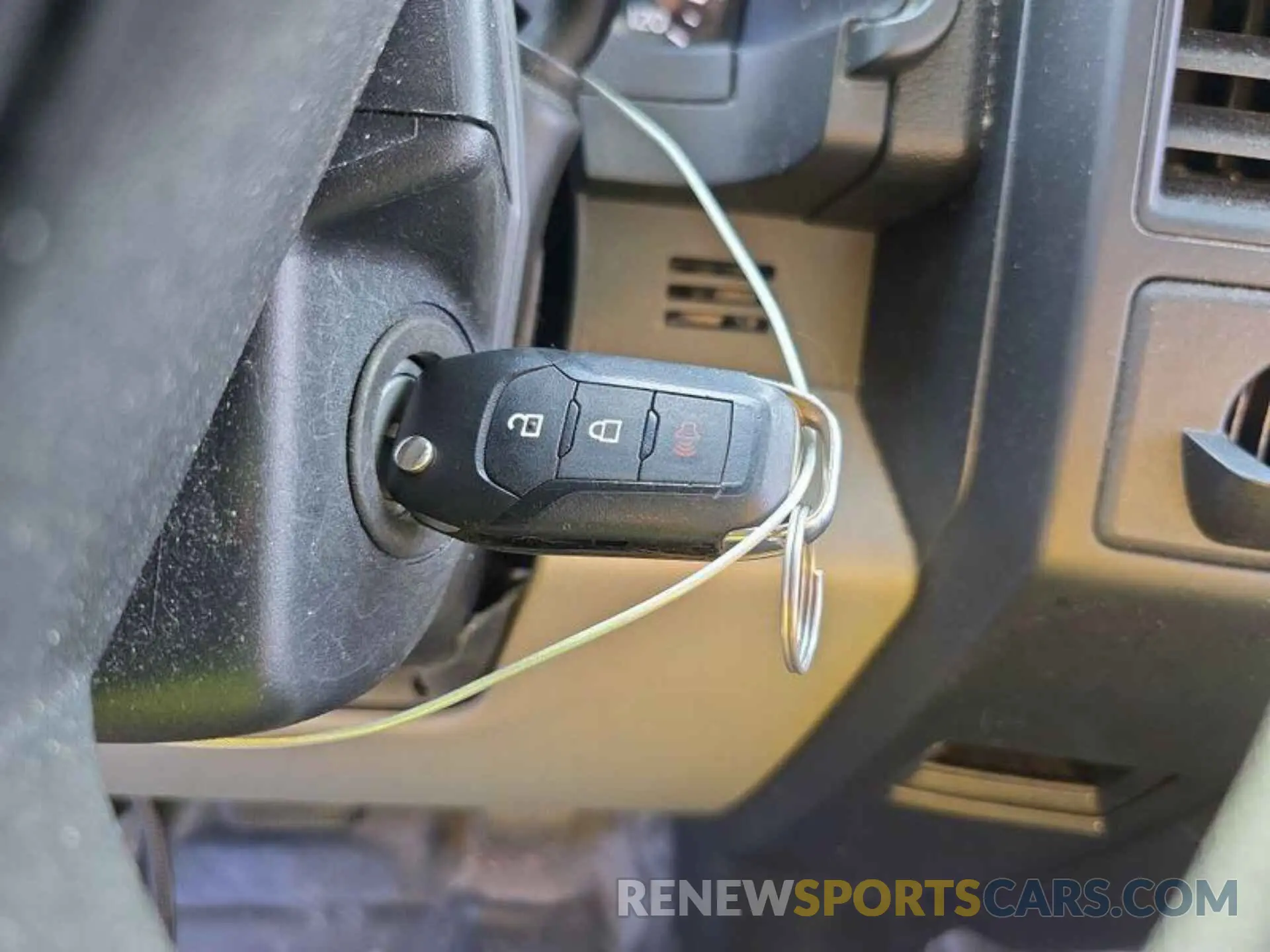 1 Photograph of a damaged car 1FTEX1CB2KFB36697 FORD F150 2019