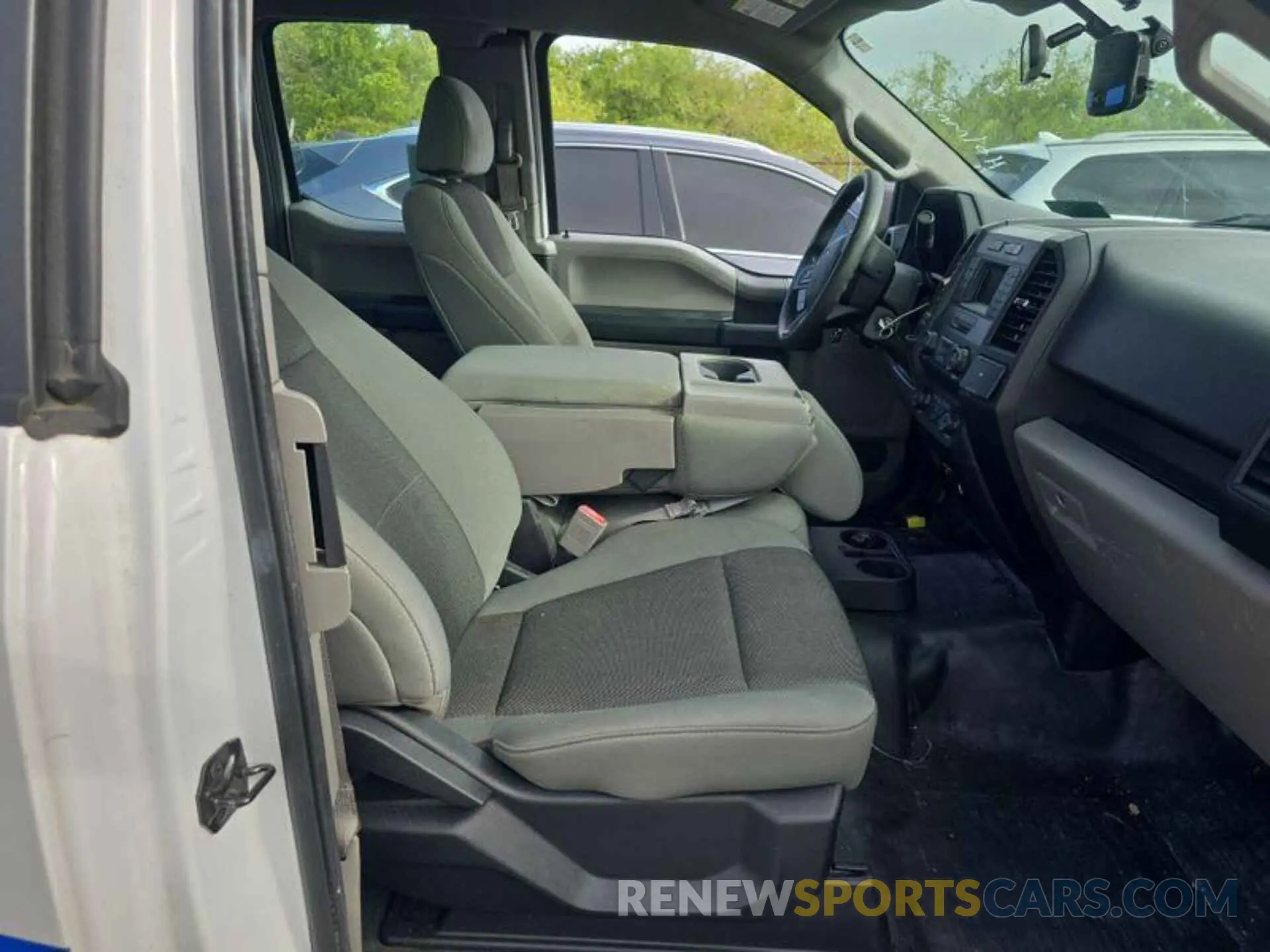 14 Photograph of a damaged car 1FTEX1CB2KFB36697 FORD F150 2019