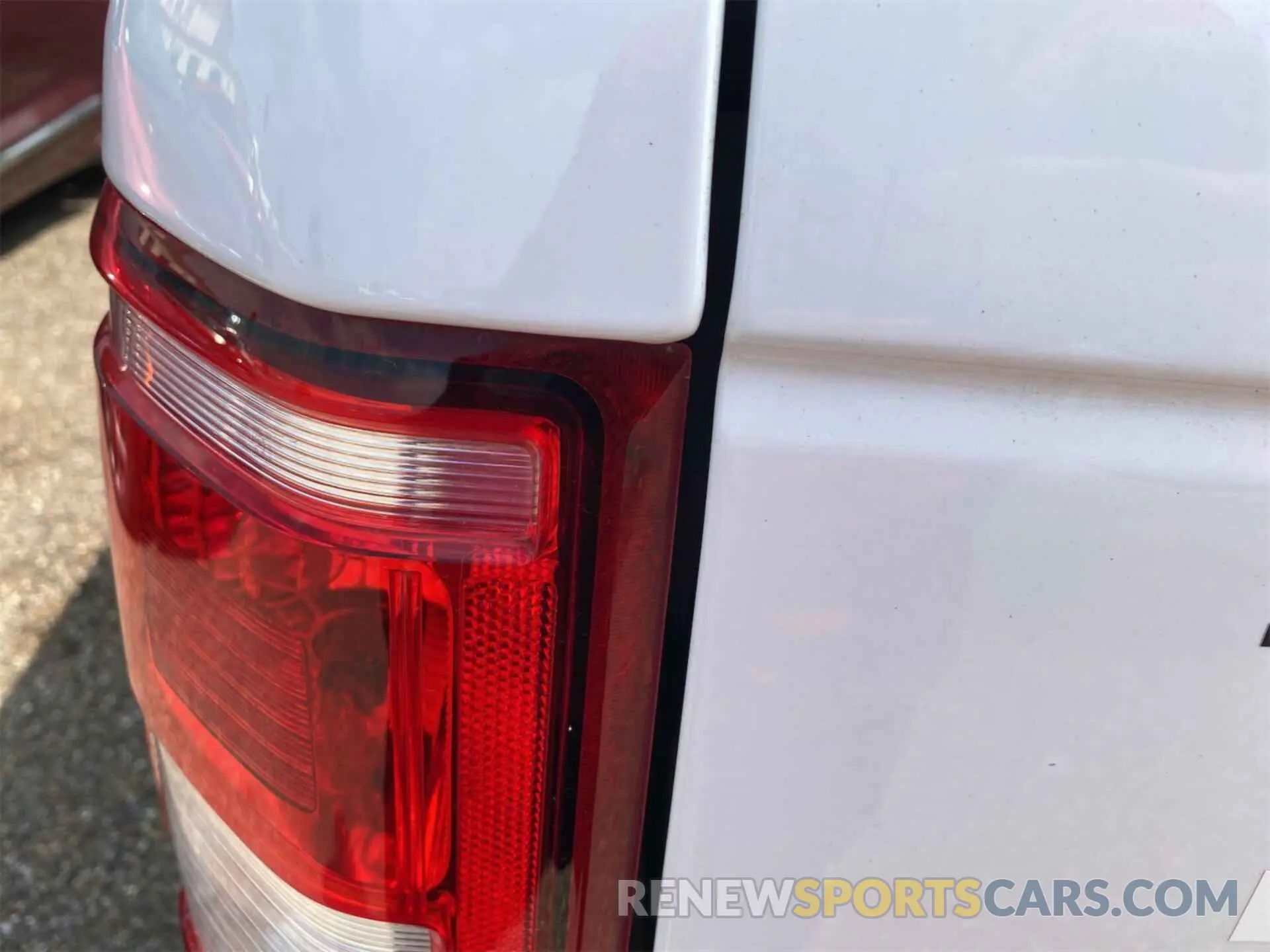 18 Photograph of a damaged car 1FTEX1CP1KKC22733 FORD F150 2019
