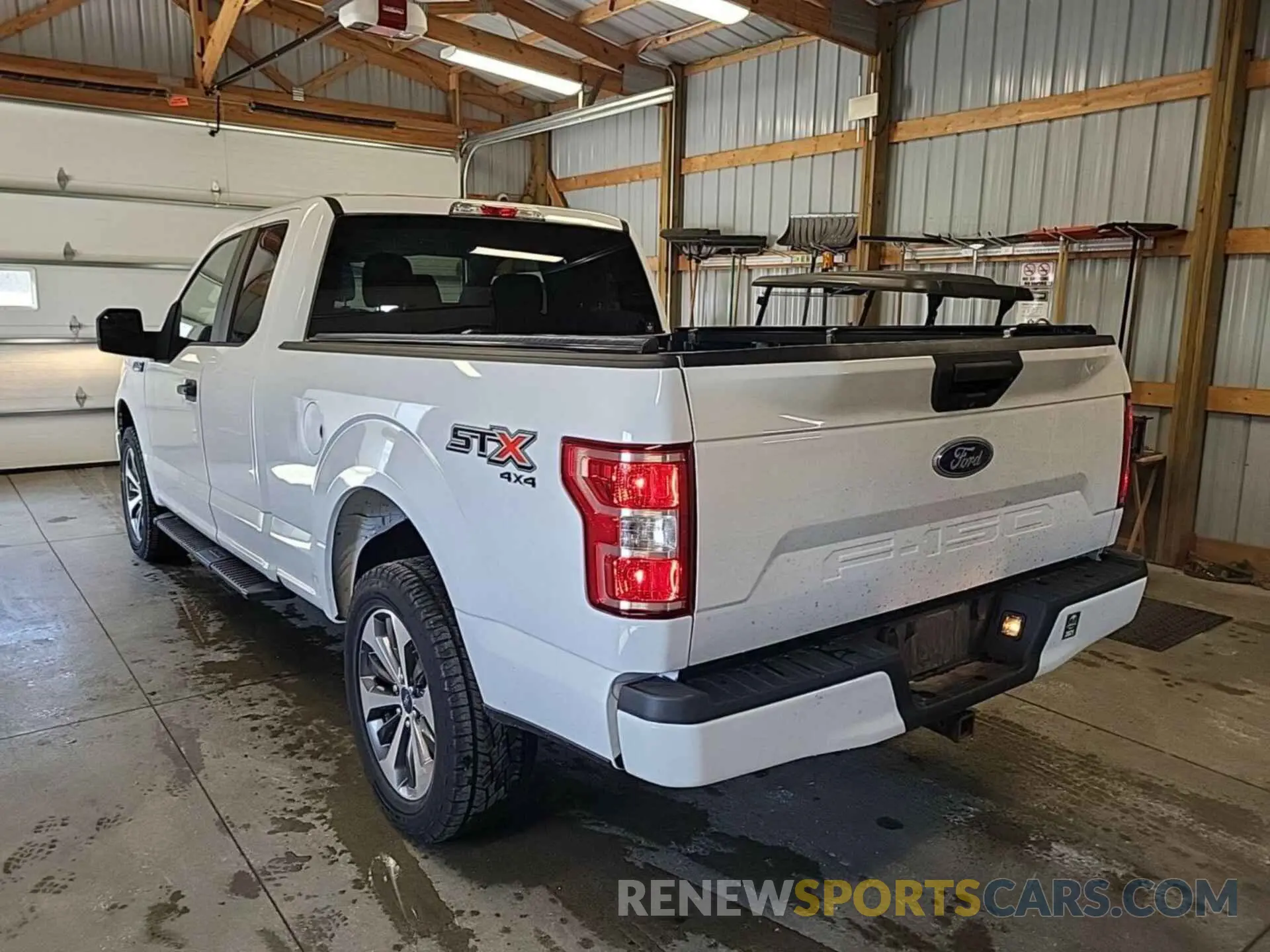 16 Photograph of a damaged car 1FTEX1E54KKF00394 FORD F150 2019