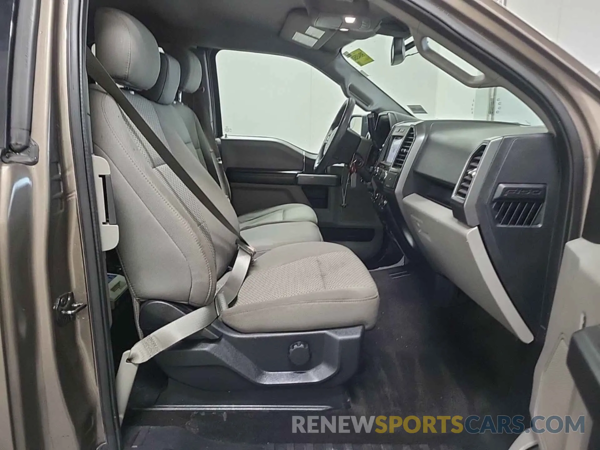 22 Photograph of a damaged car 1FTEX1EB0KKC55854 FORD F150 2019