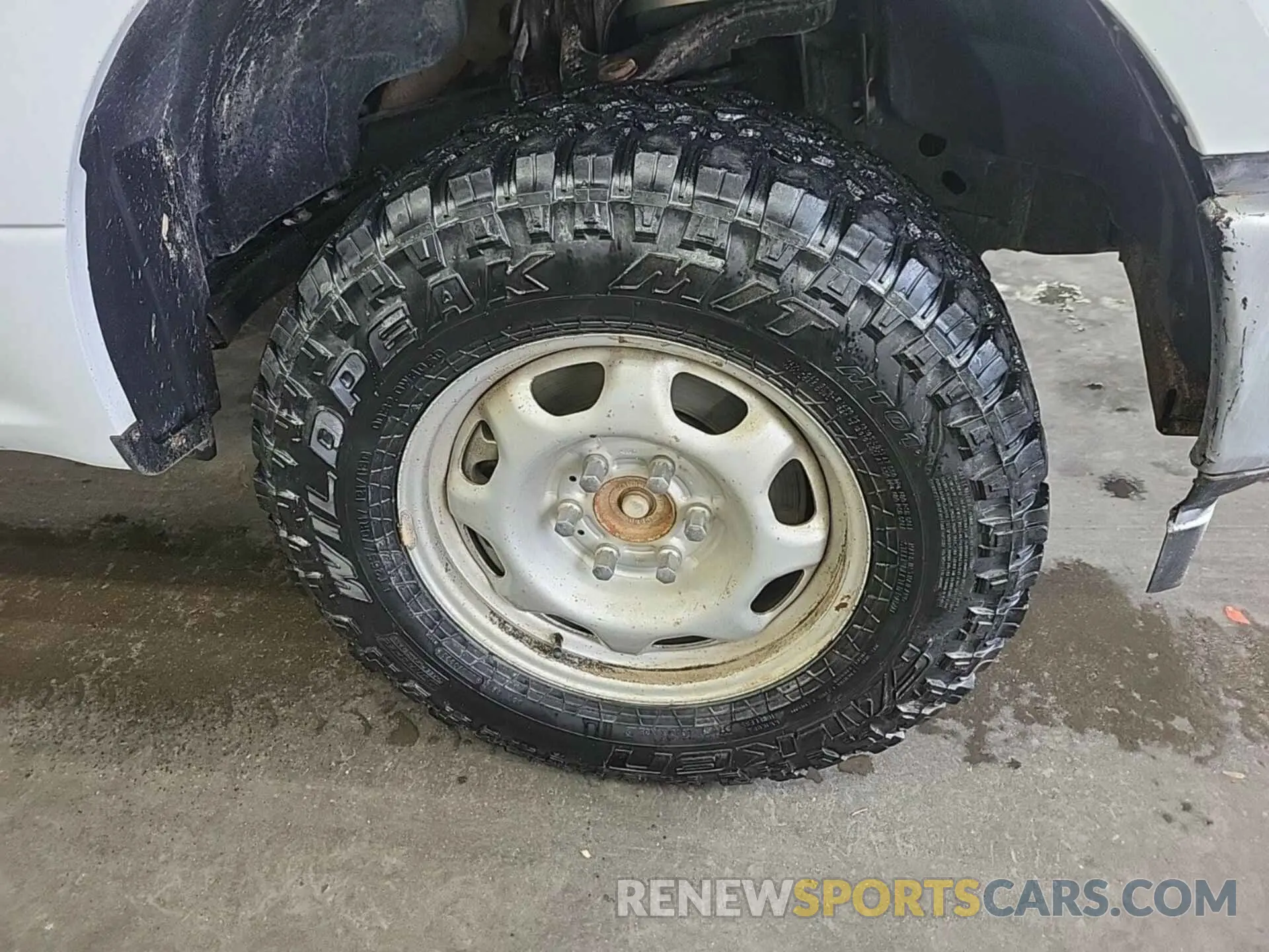 52 Photograph of a damaged car 1FTEX1EB1KKD33686 FORD F150 2019