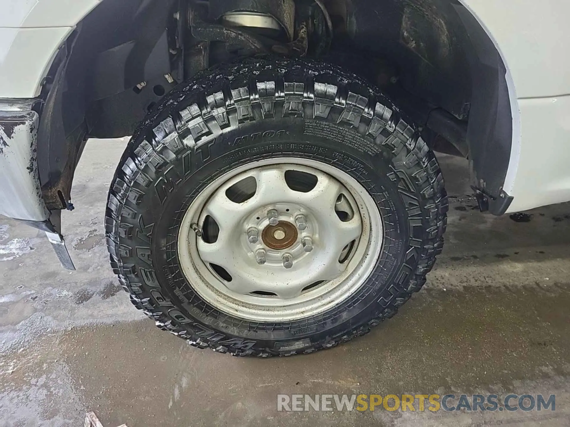 6 Photograph of a damaged car 1FTEX1EB1KKD33686 FORD F150 2019