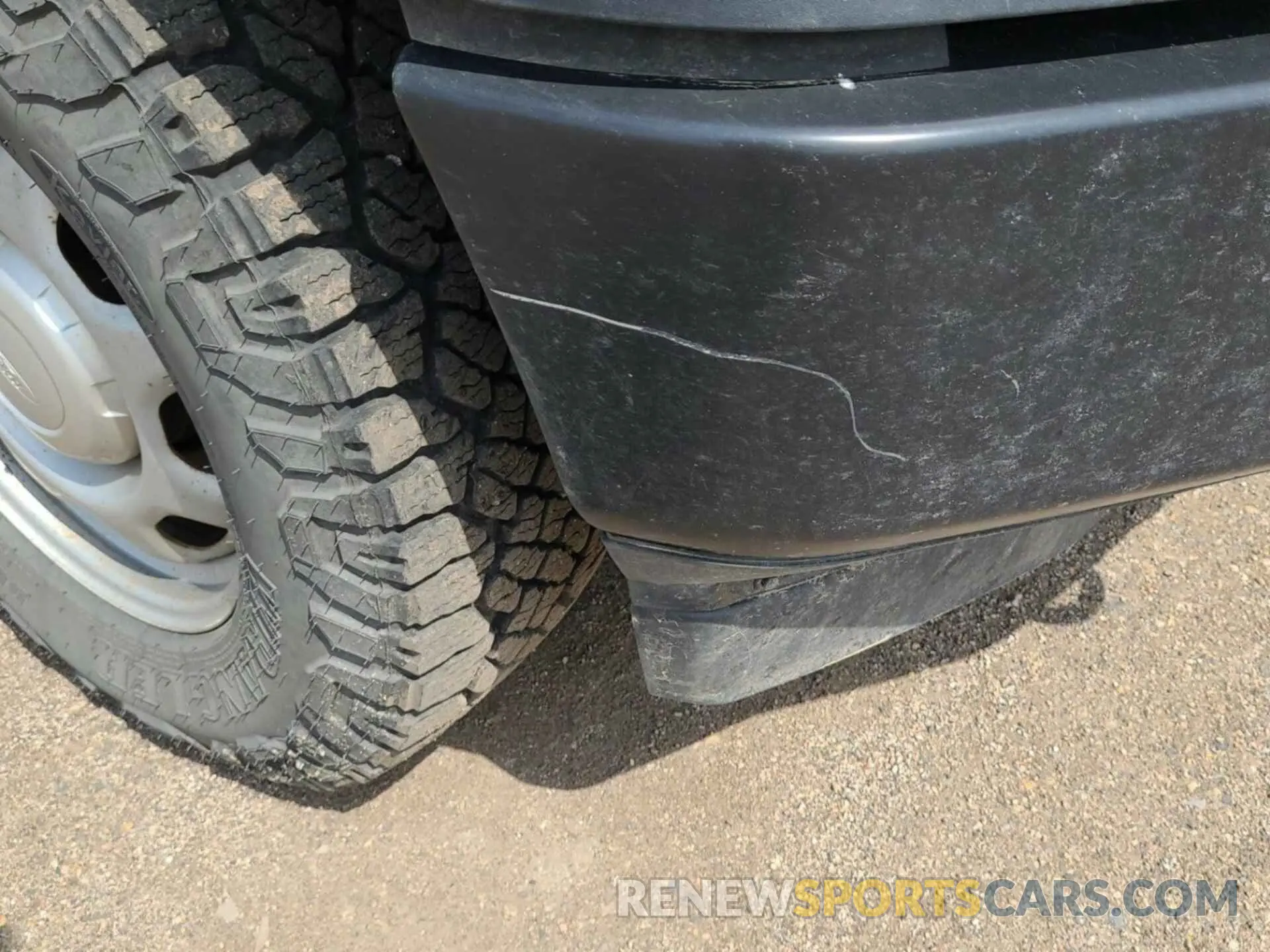 39 Photograph of a damaged car 1FTEX1EB5KKD65329 FORD F150 2019