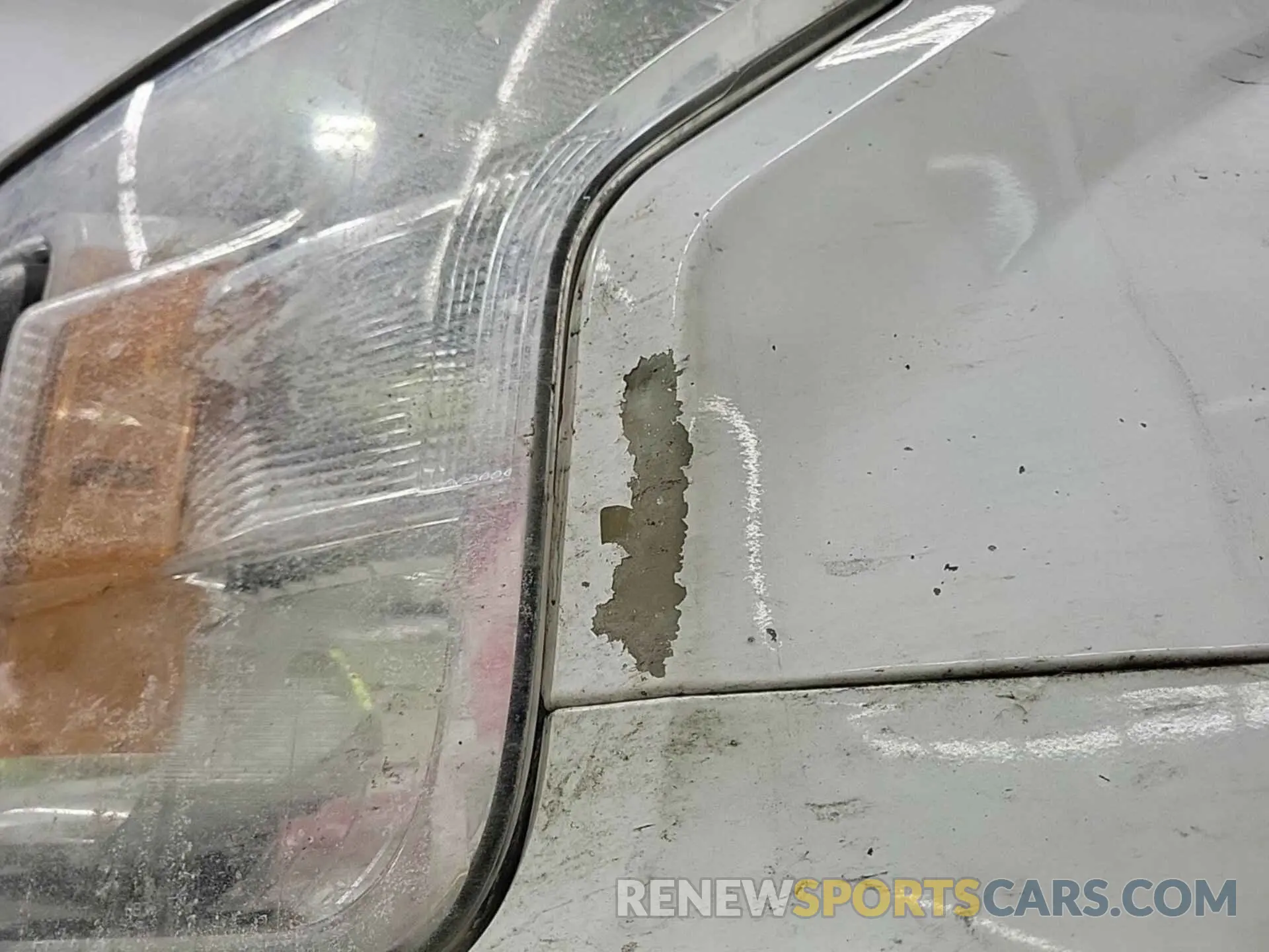 18 Photograph of a damaged car 1FTEX1EB6KKC03662 FORD F150 2019
