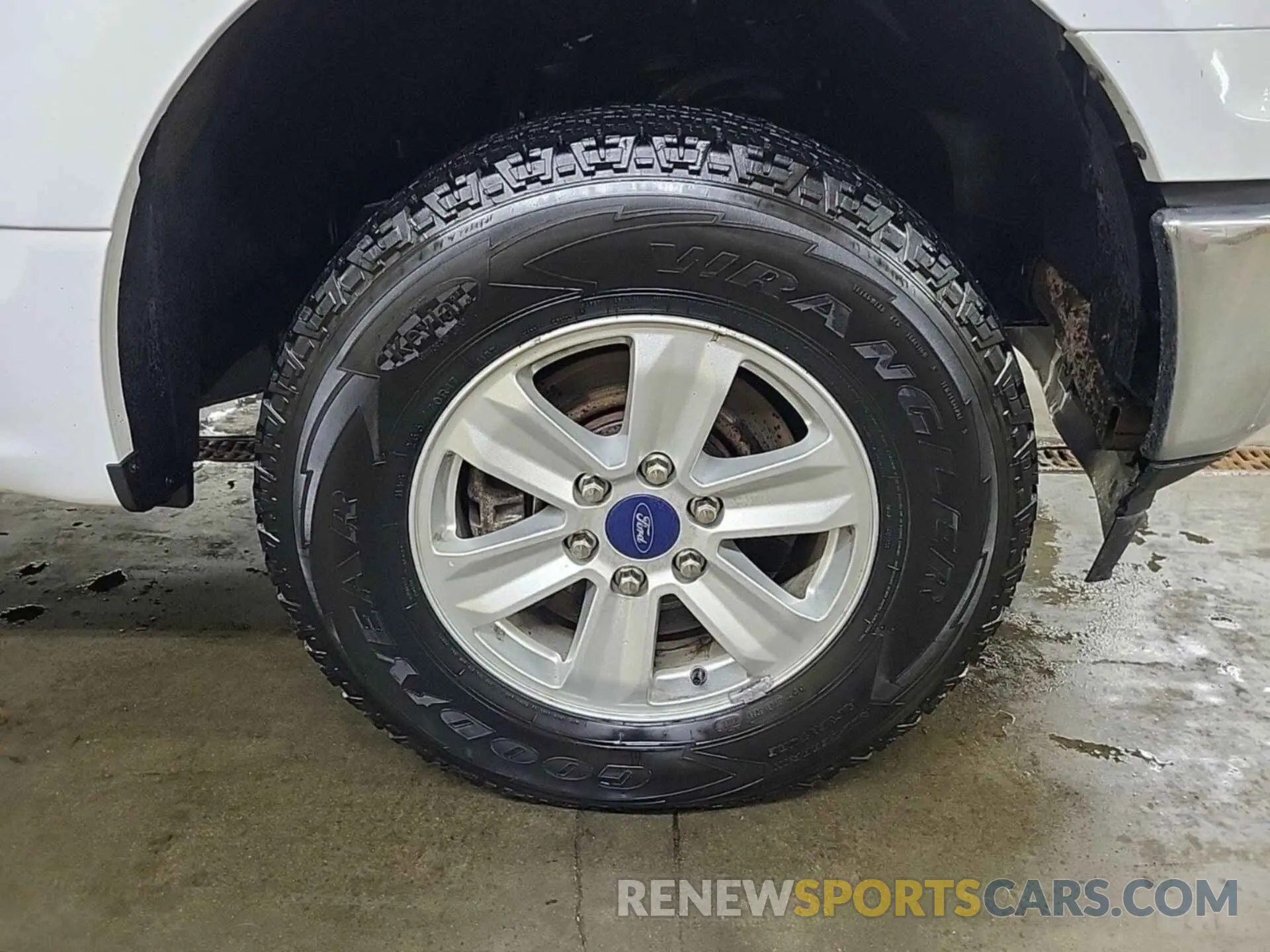 23 Photograph of a damaged car 1FTEX1EB6KKC03662 FORD F150 2019