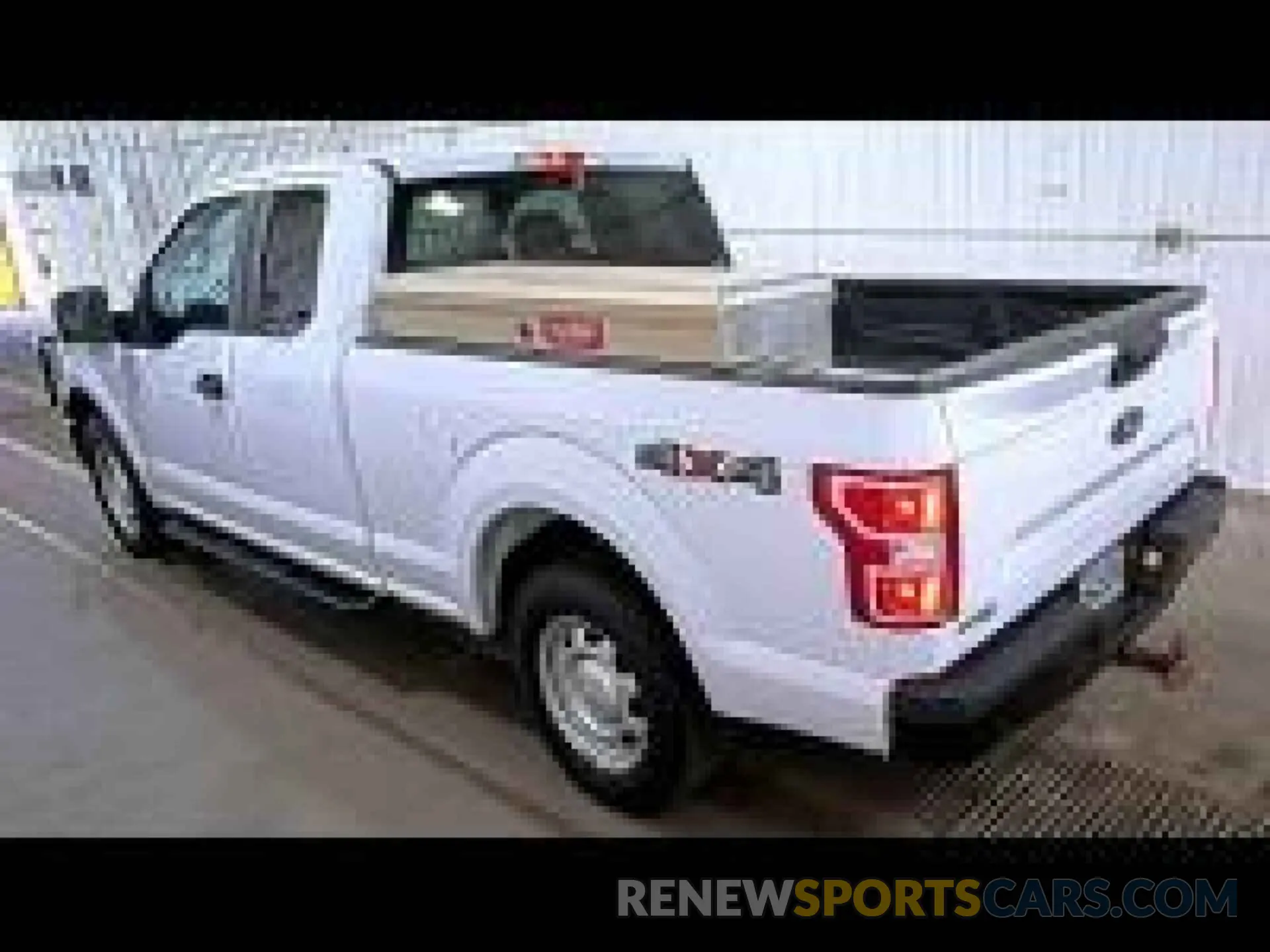 29 Photograph of a damaged car 1FTEX1EP0KKD51298 FORD F150 2019
