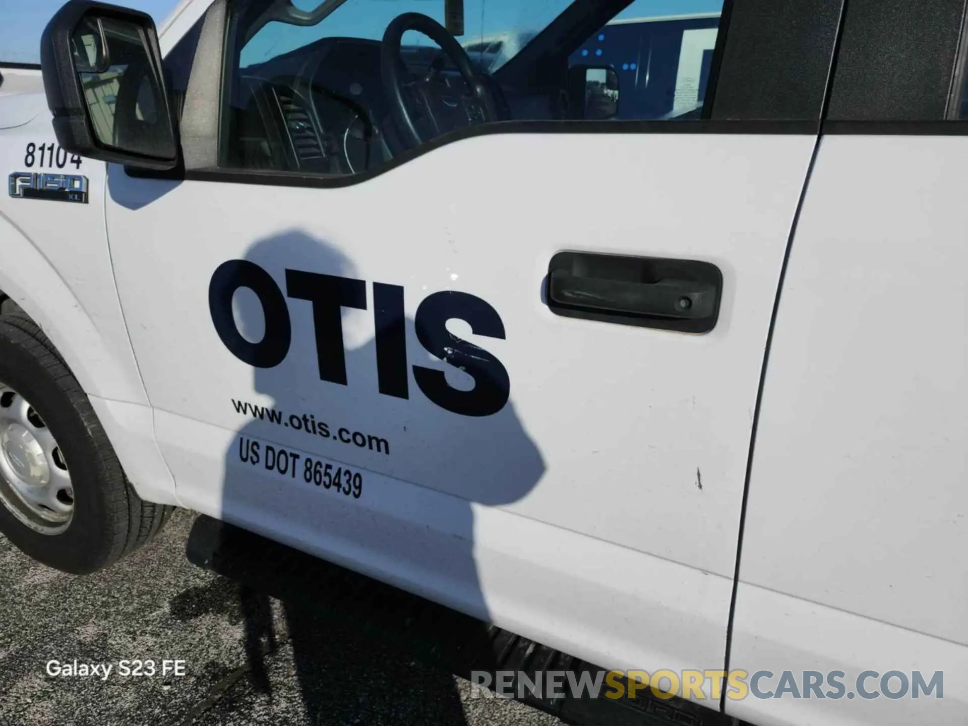 16 Photograph of a damaged car 1FTEX1EP1KKD58924 FORD F150 2019