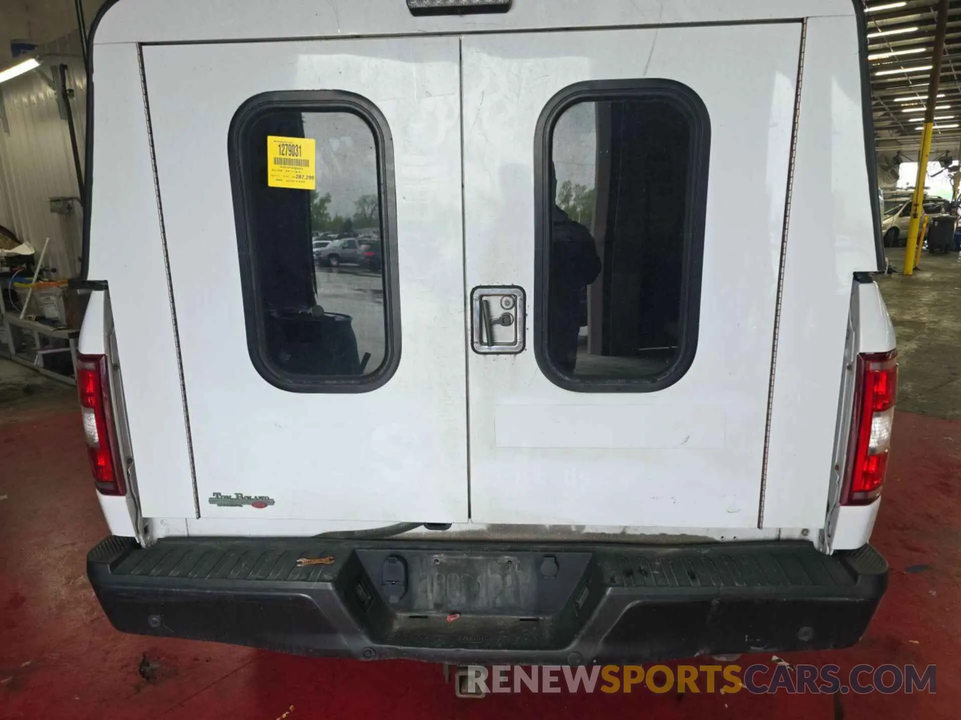 17 Photograph of a damaged car 1FTEX1EP1KKD58924 FORD F150 2019