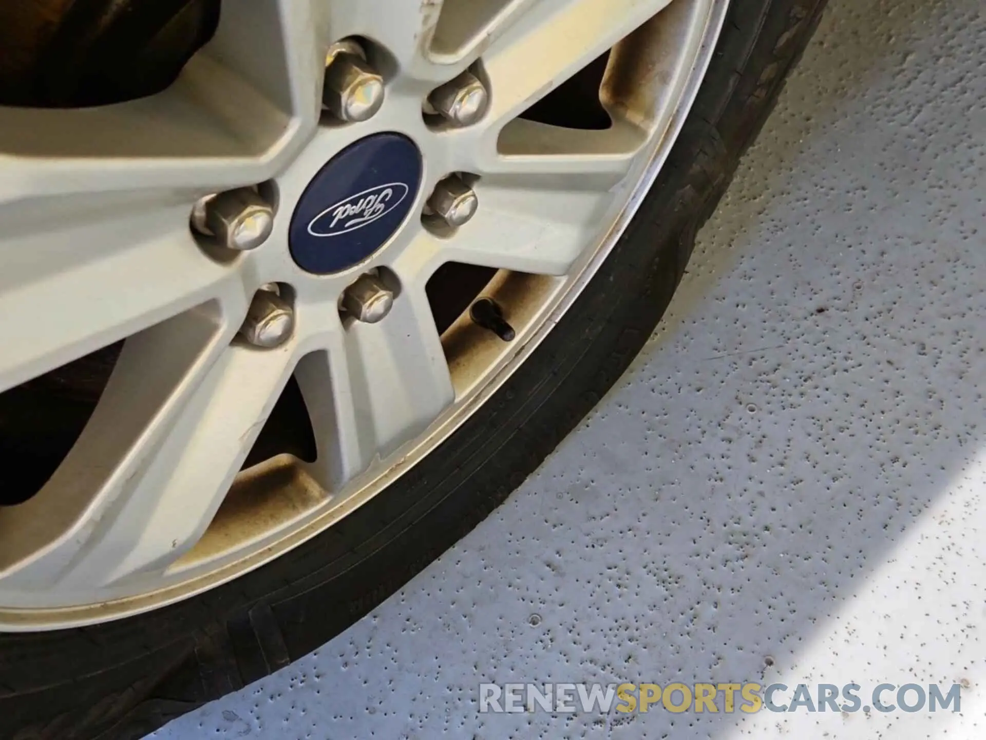 1 Photograph of a damaged car 1FTEX1EP6KKD58840 FORD F150 2019