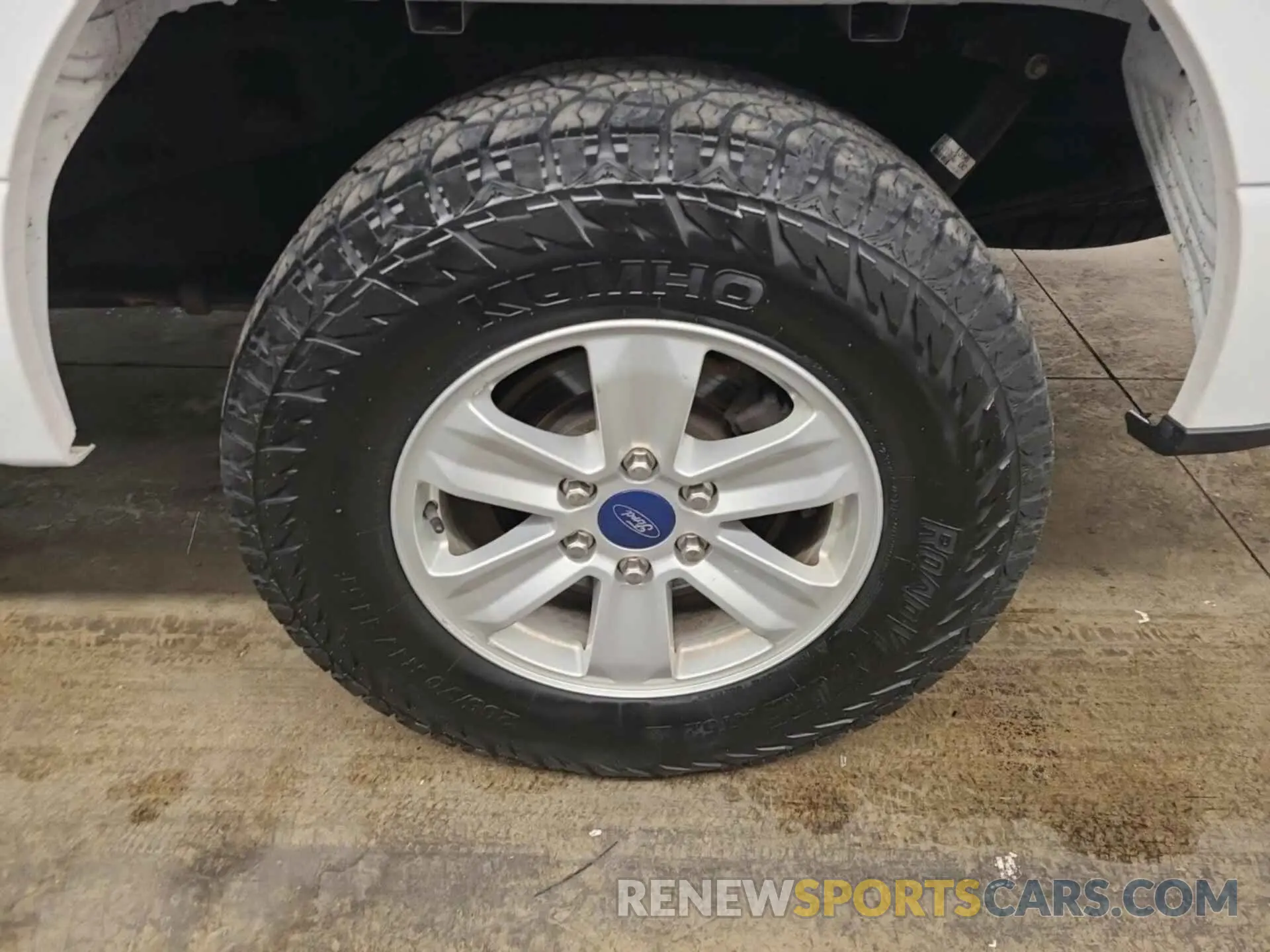 5 Photograph of a damaged car 1FTEX1EP7KKC19042 FORD F150 2019