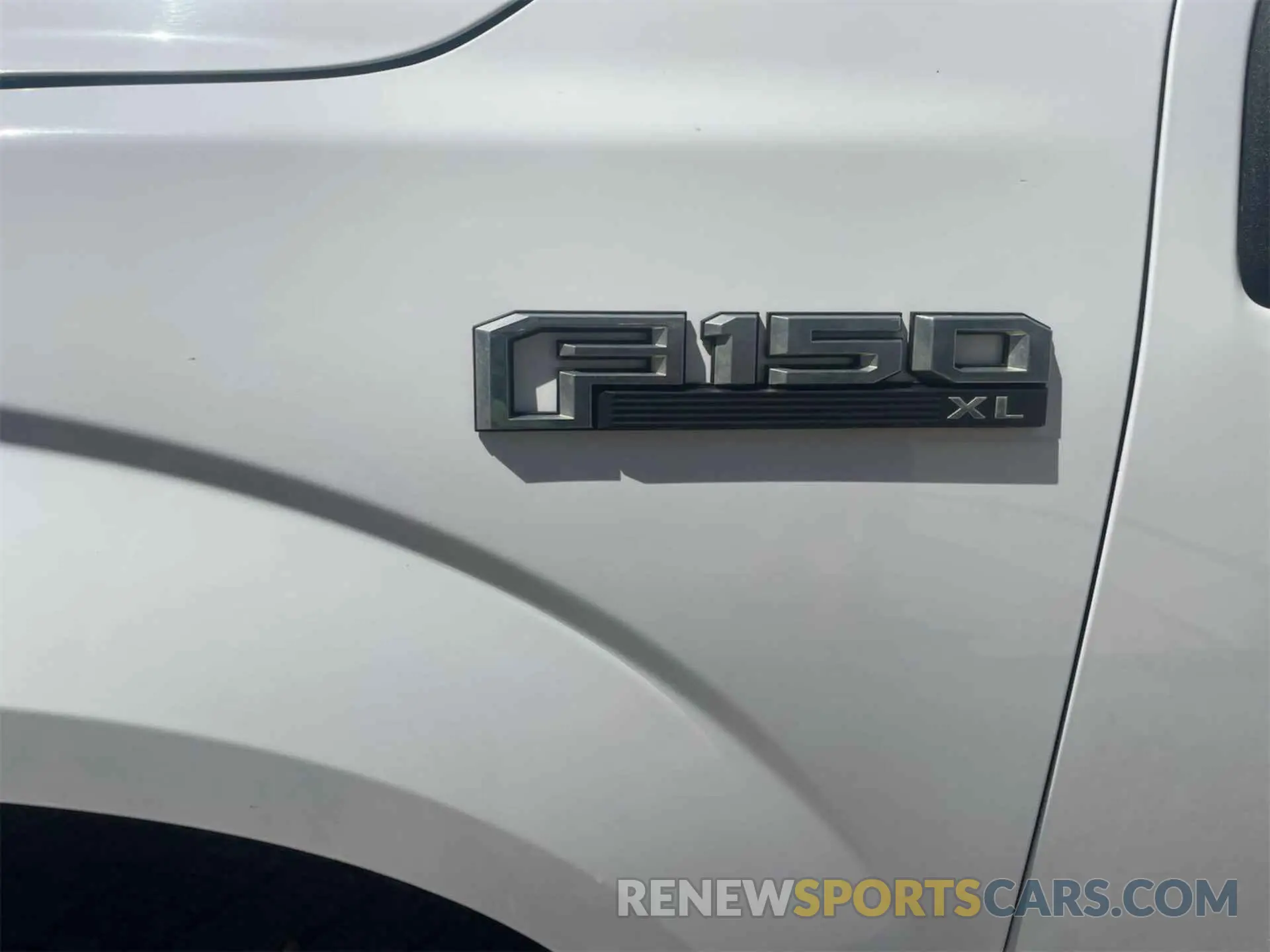 30 Photograph of a damaged car 1FTEX1EPXKKD17465 FORD F150 2019
