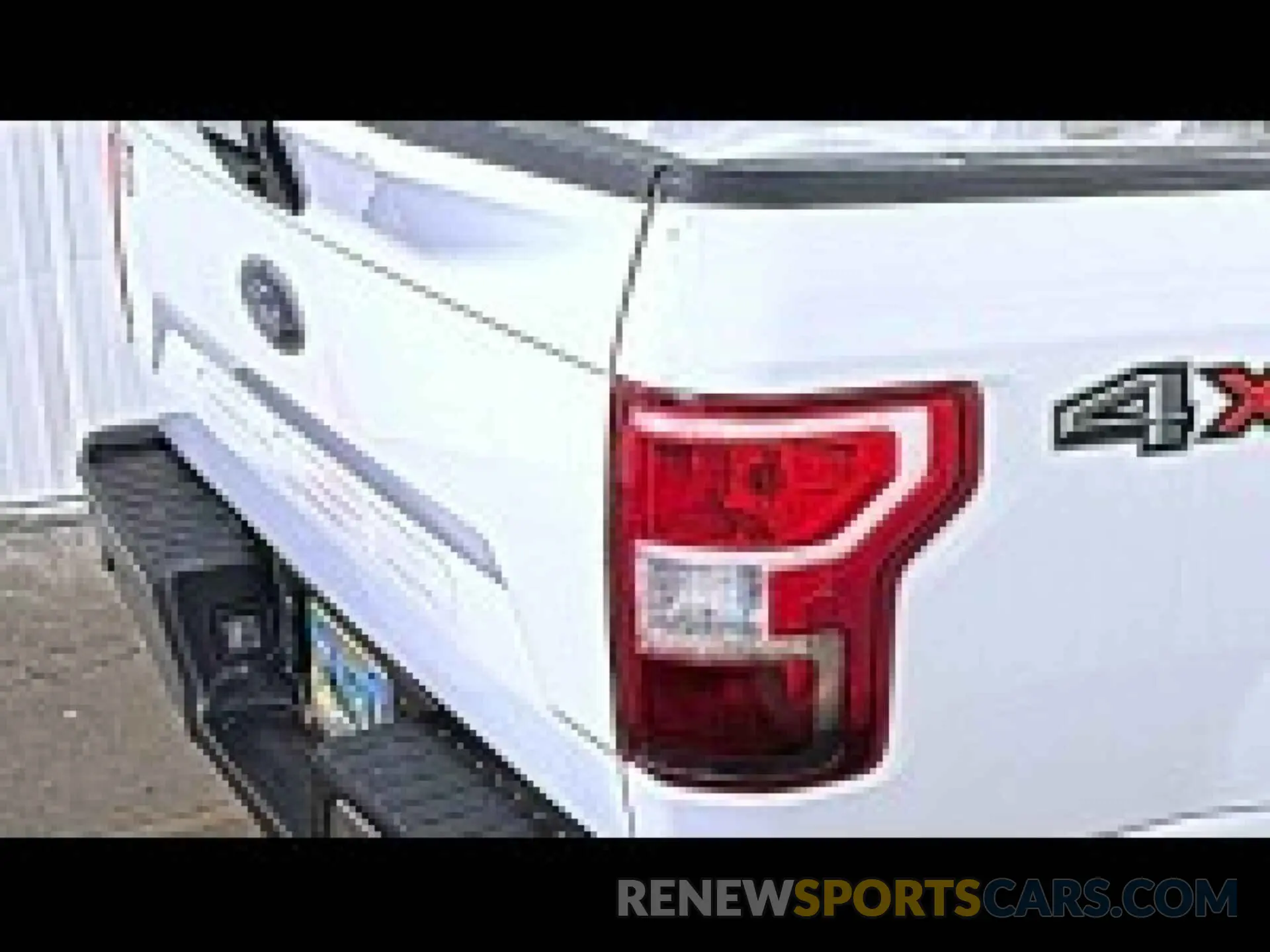 40 Photograph of a damaged car 1FTFW1E51KFC61754 FORD F150 2019