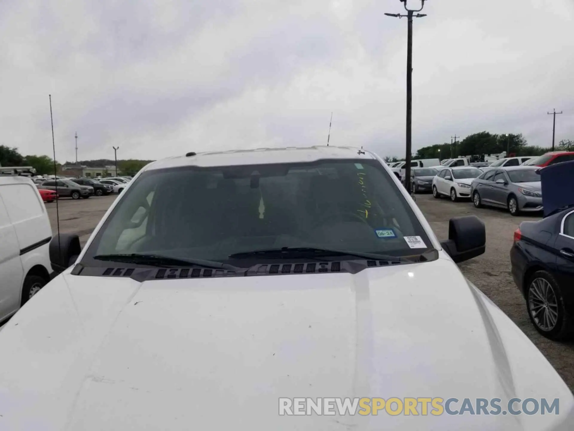 17 Photograph of a damaged car 1FTFW1E52KKD31172 FORD F150 2019