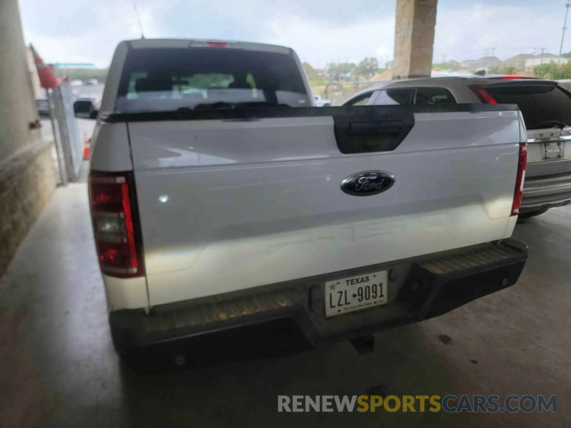20 Photograph of a damaged car 1FTFW1E52KKD31172 FORD F150 2019