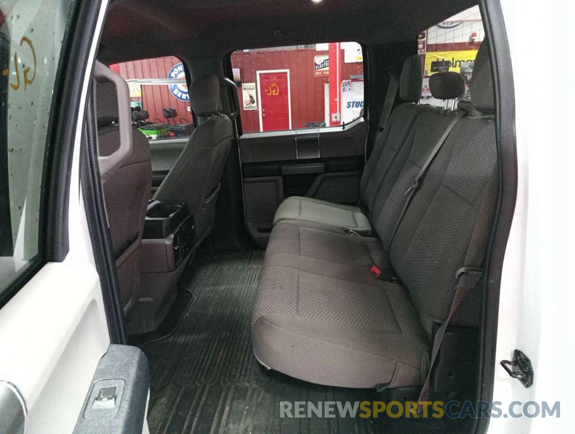 21 Photograph of a damaged car 1FTFW1E57KKD52051 FORD F150 2019