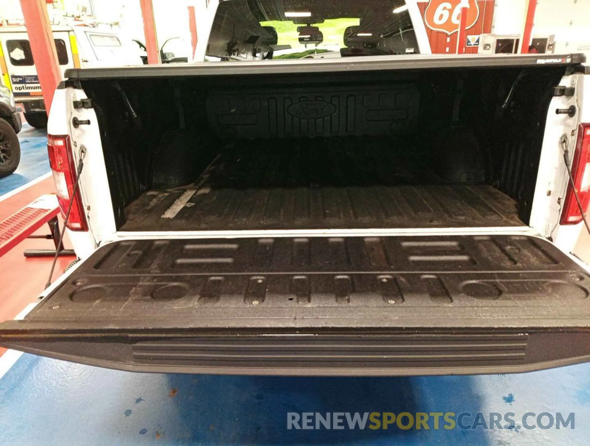9 Photograph of a damaged car 1FTFW1E57KKD52051 FORD F150 2019