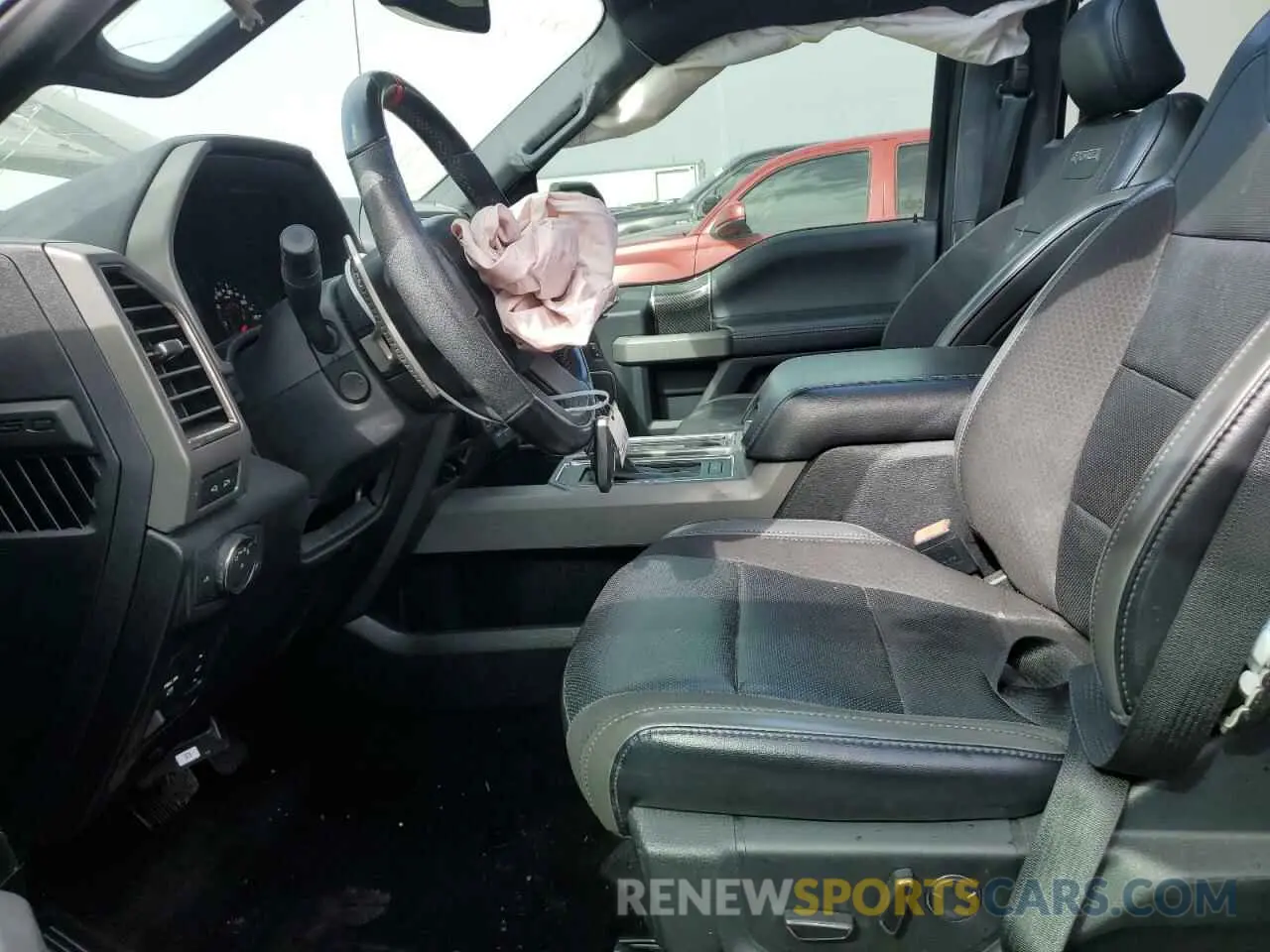 7 Photograph of a damaged car 1FTFW1RG0KFC08135 FORD F150 2019