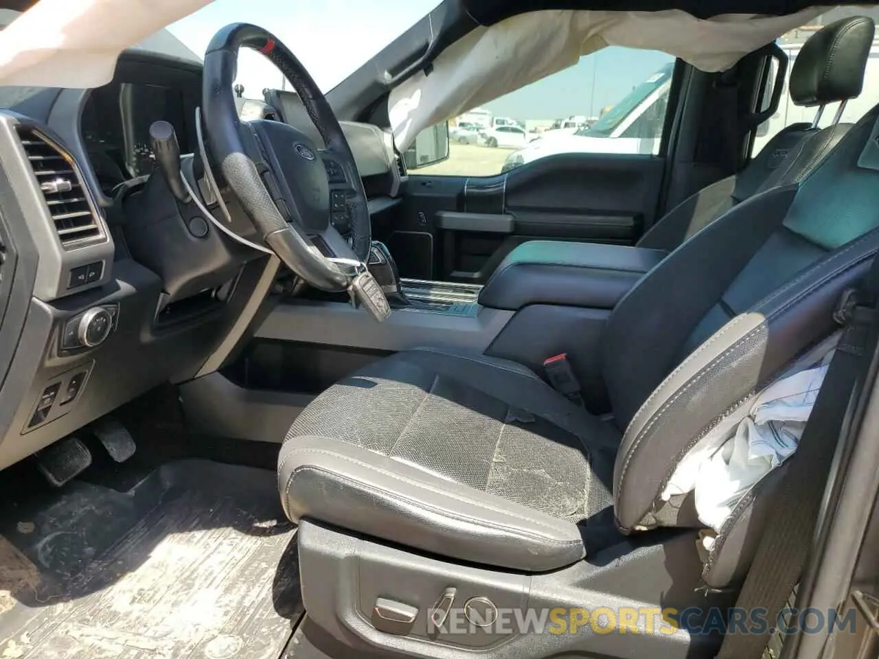7 Photograph of a damaged car 1FTFW1RG4KFA41181 FORD F150 2019