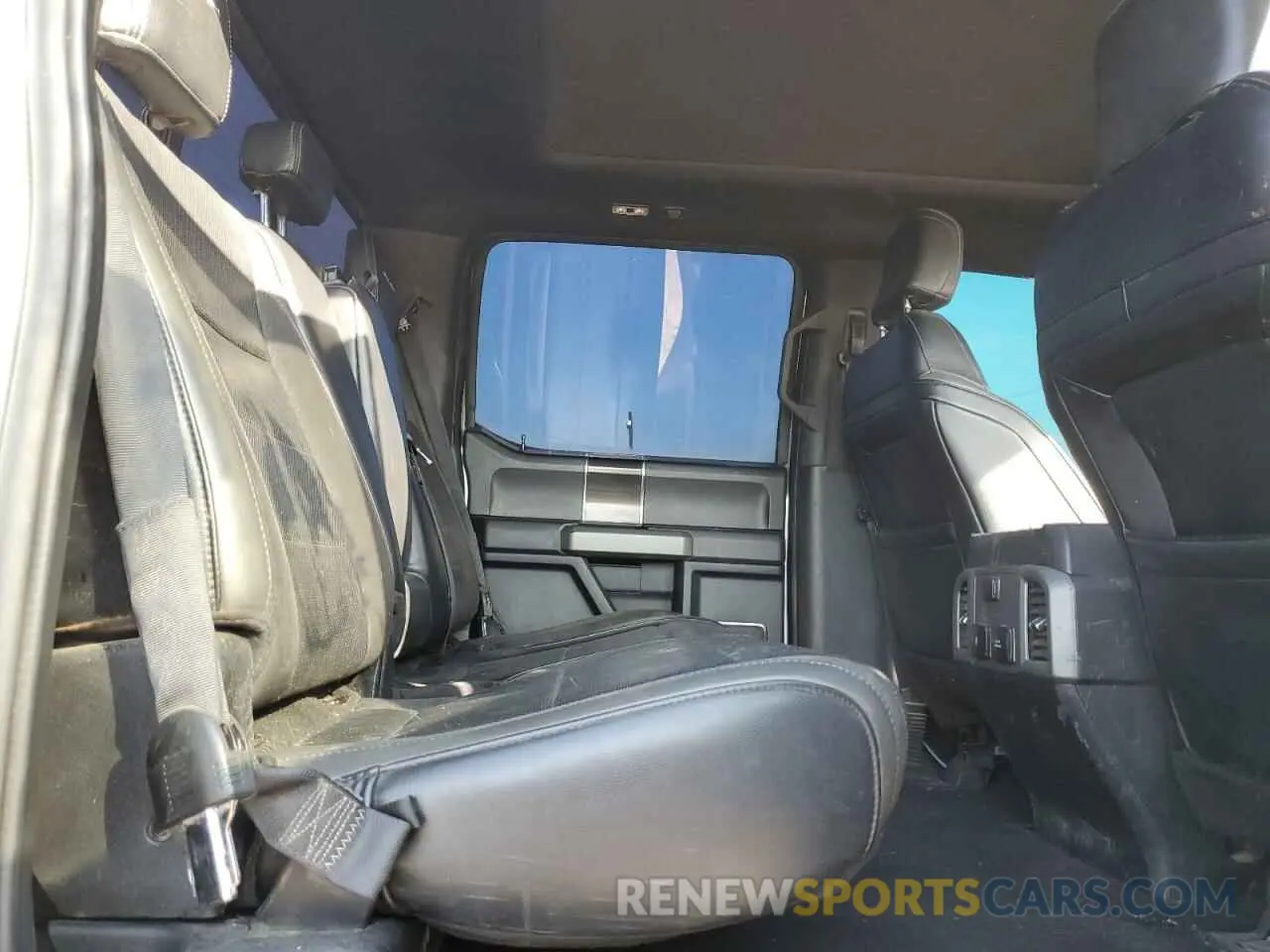 10 Photograph of a damaged car 1FTFW1RG7KFB96436 FORD F150 2019