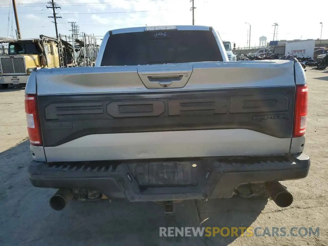 6 Photograph of a damaged car 1FTFW1RG7KFB96436 FORD F150 2019