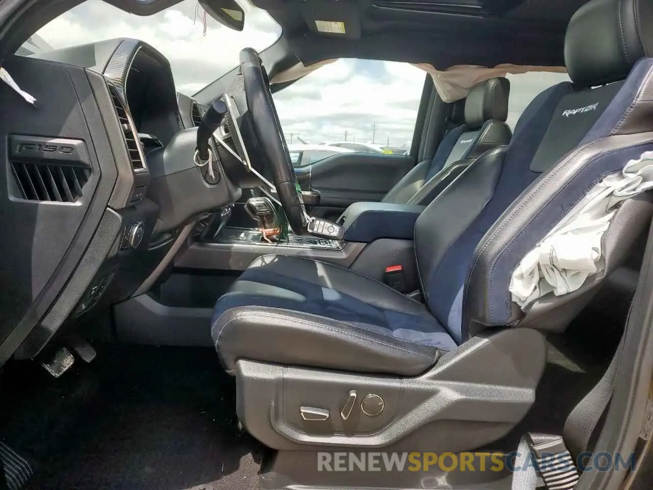 7 Photograph of a damaged car 1FTFW1RG8KFC17651 FORD F150 2019