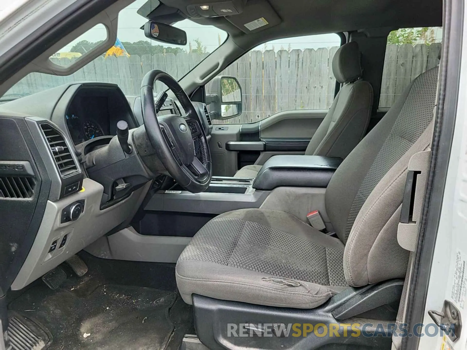29 Photograph of a damaged car 1FTFX1C47KKE41495 FORD F150 2019