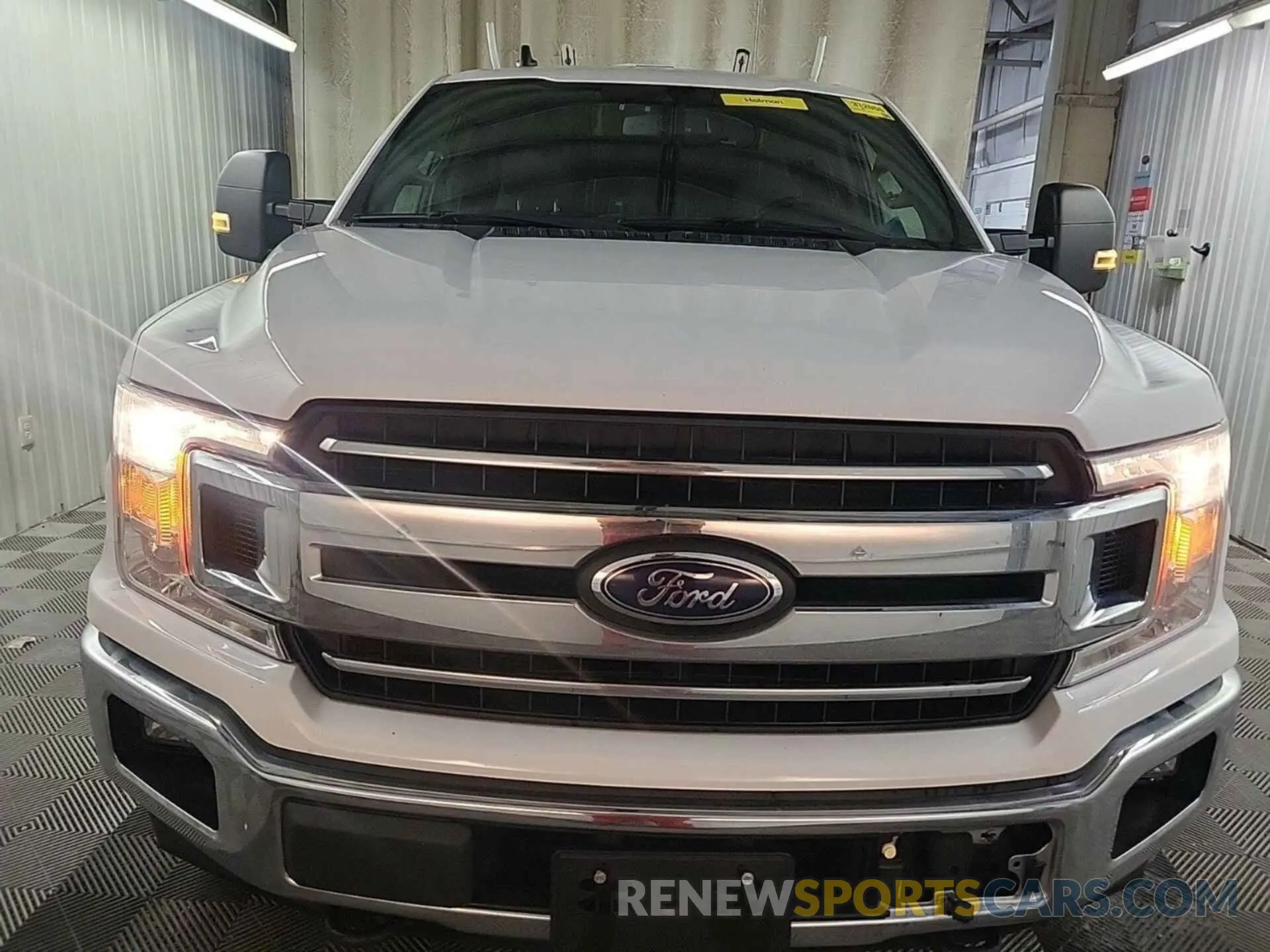 33 Photograph of a damaged car 1FTFX1E40KKE41447 FORD F150 2019