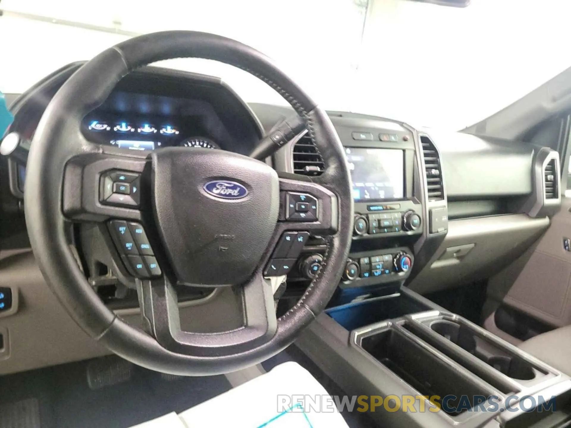 40 Photograph of a damaged car 1FTFX1E40KKE41447 FORD F150 2019
