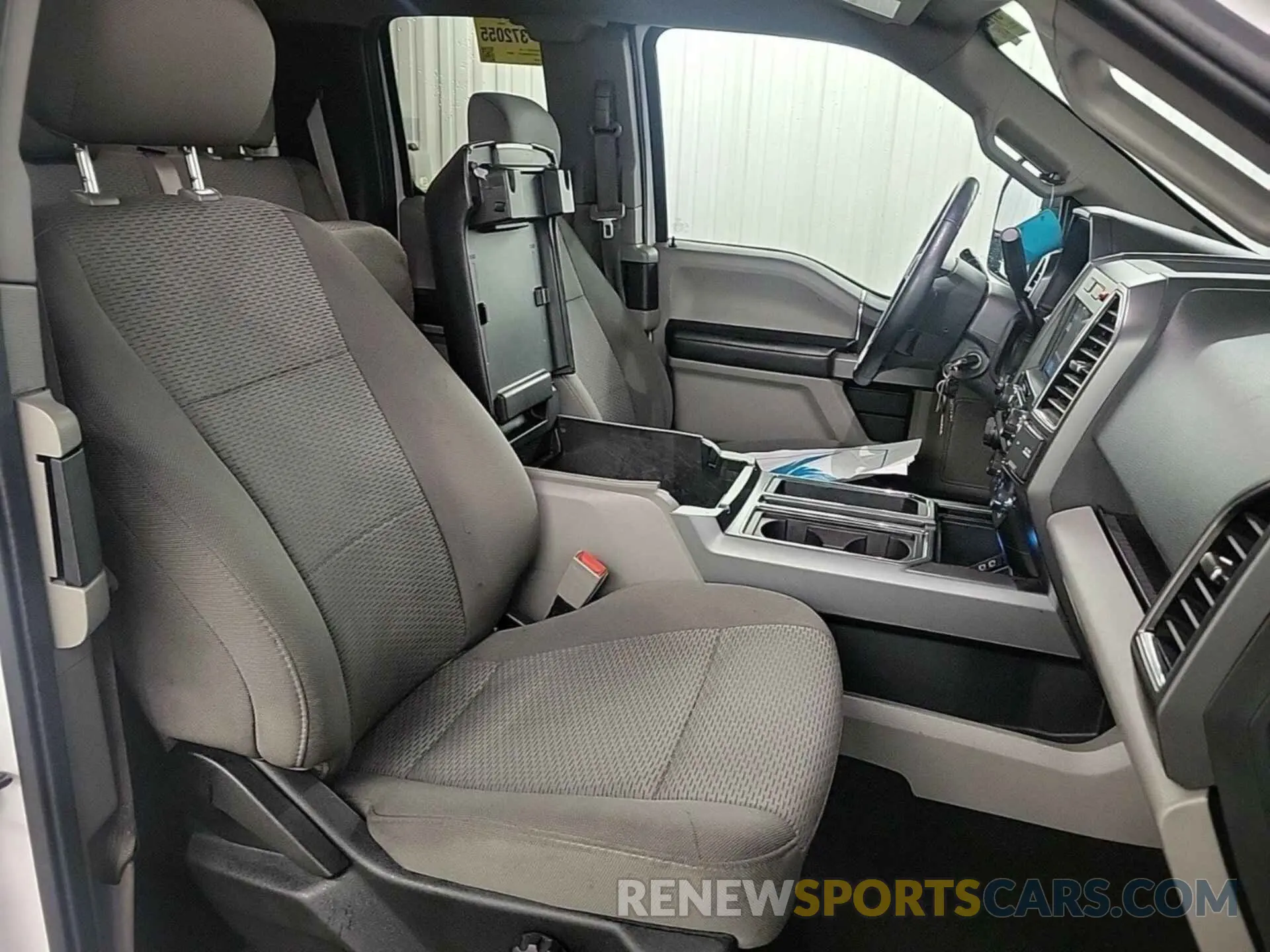 41 Photograph of a damaged car 1FTFX1E40KKE41447 FORD F150 2019