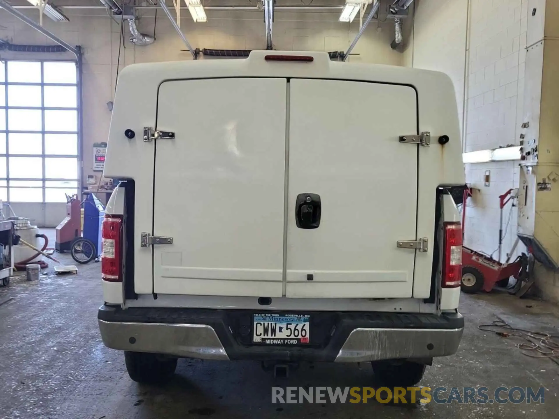 8 Photograph of a damaged car 1FTFX1E41KKC43699 FORD F150 2019