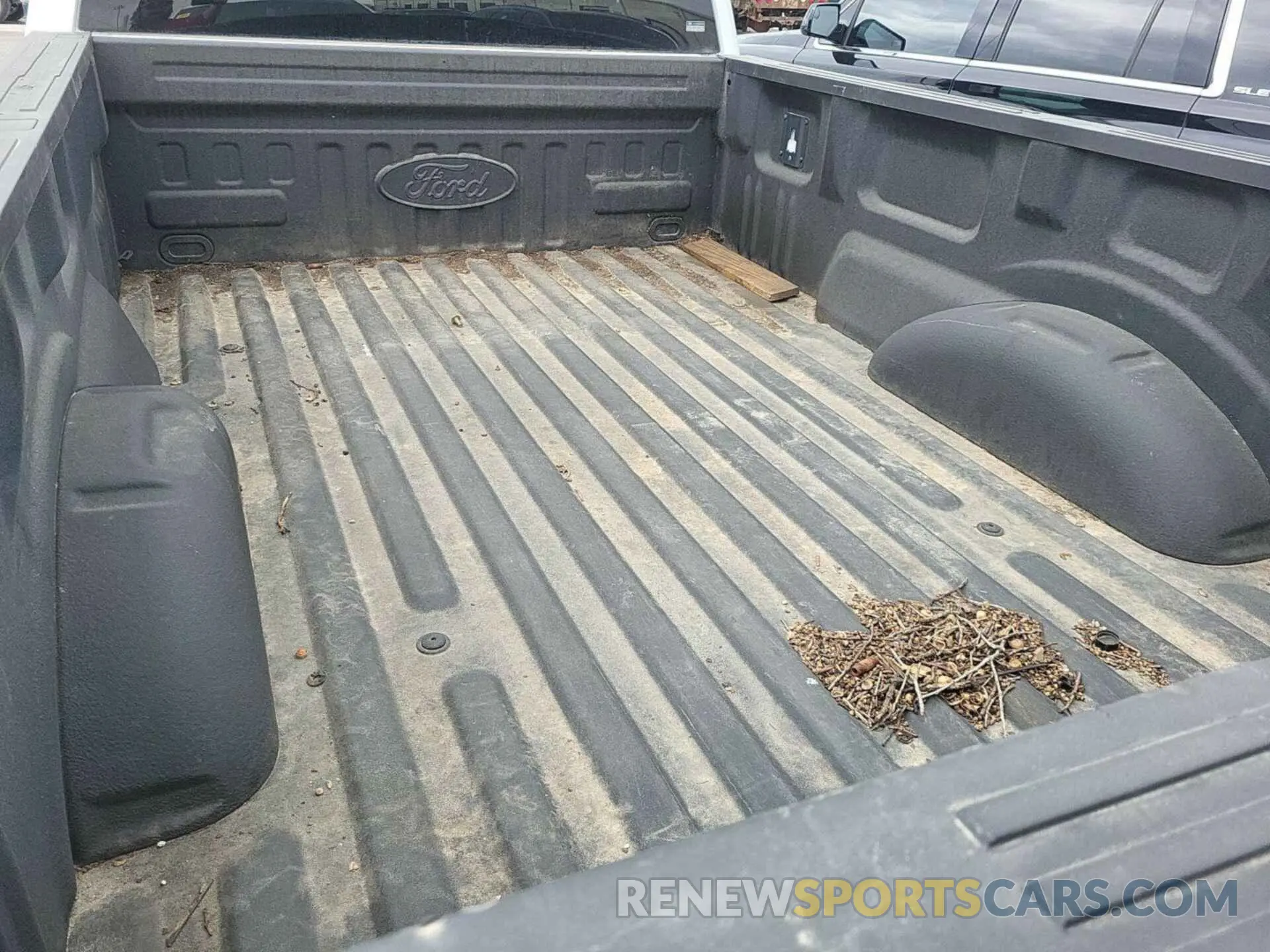 15 Photograph of a damaged car 1FTFX1E41KKE10532 FORD F150 2019