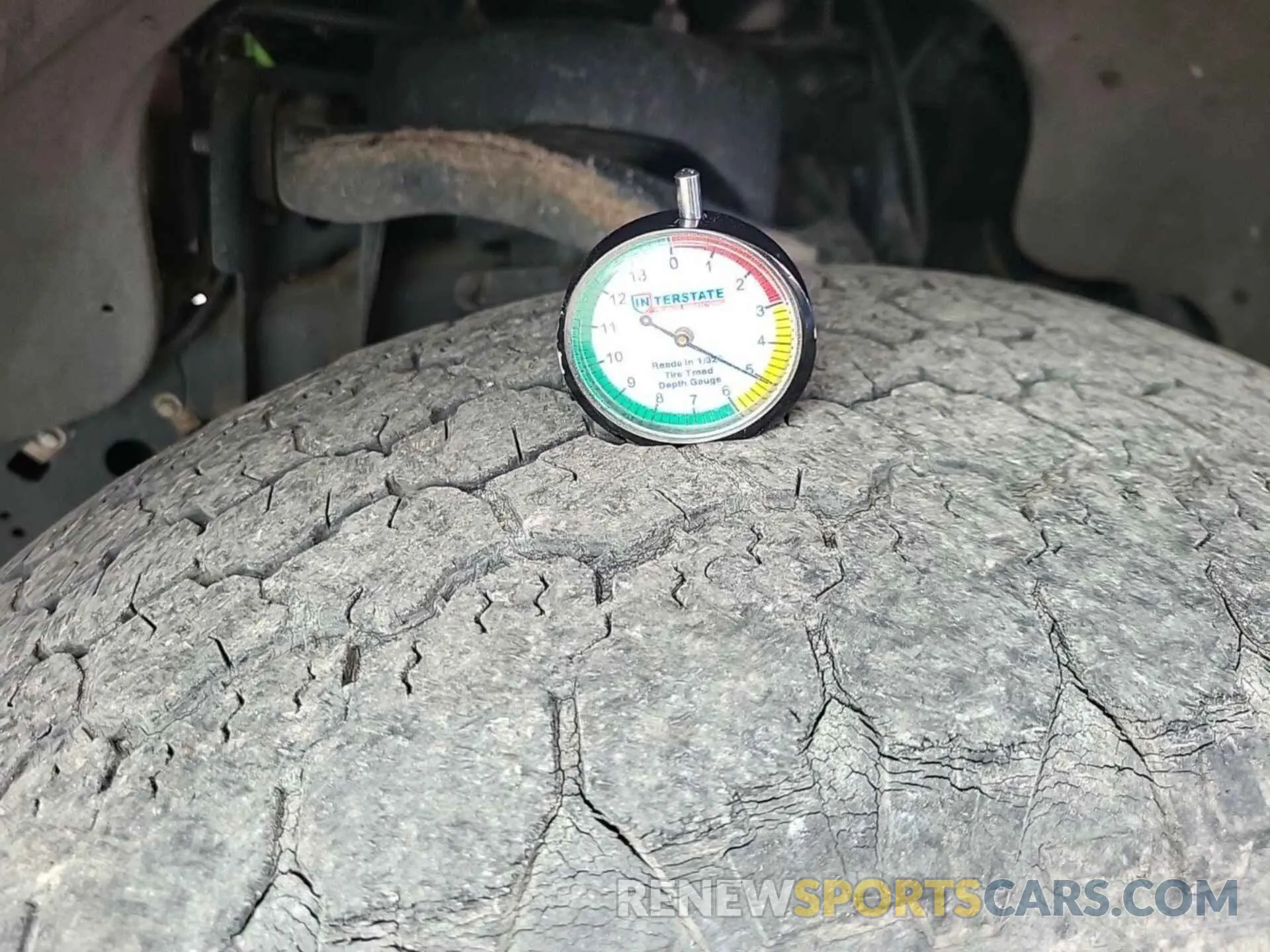 19 Photograph of a damaged car 1FTFX1E41KKE10532 FORD F150 2019