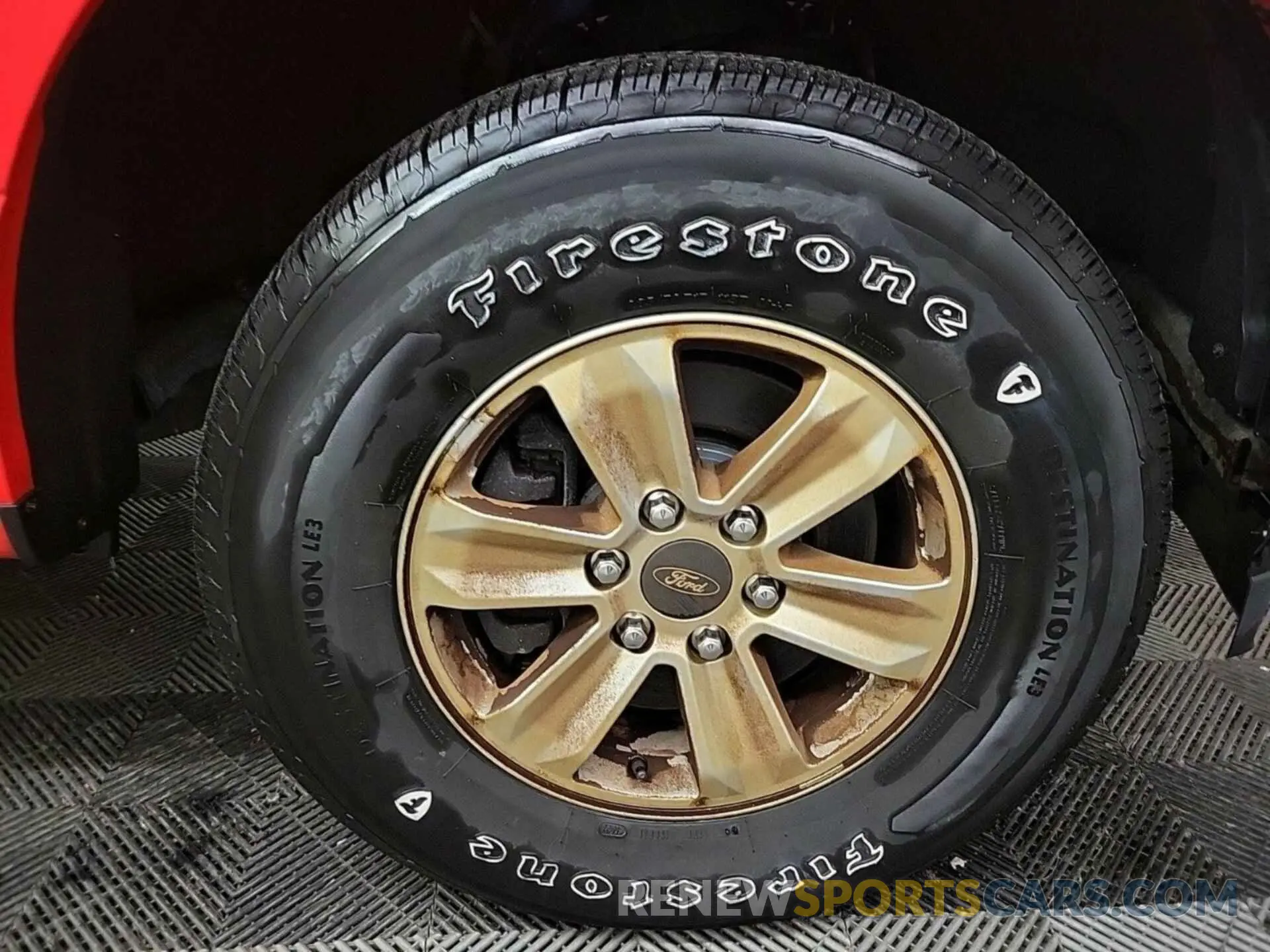 4 Photograph of a damaged car 1FTFX1E42KKE85272 FORD F150 2019