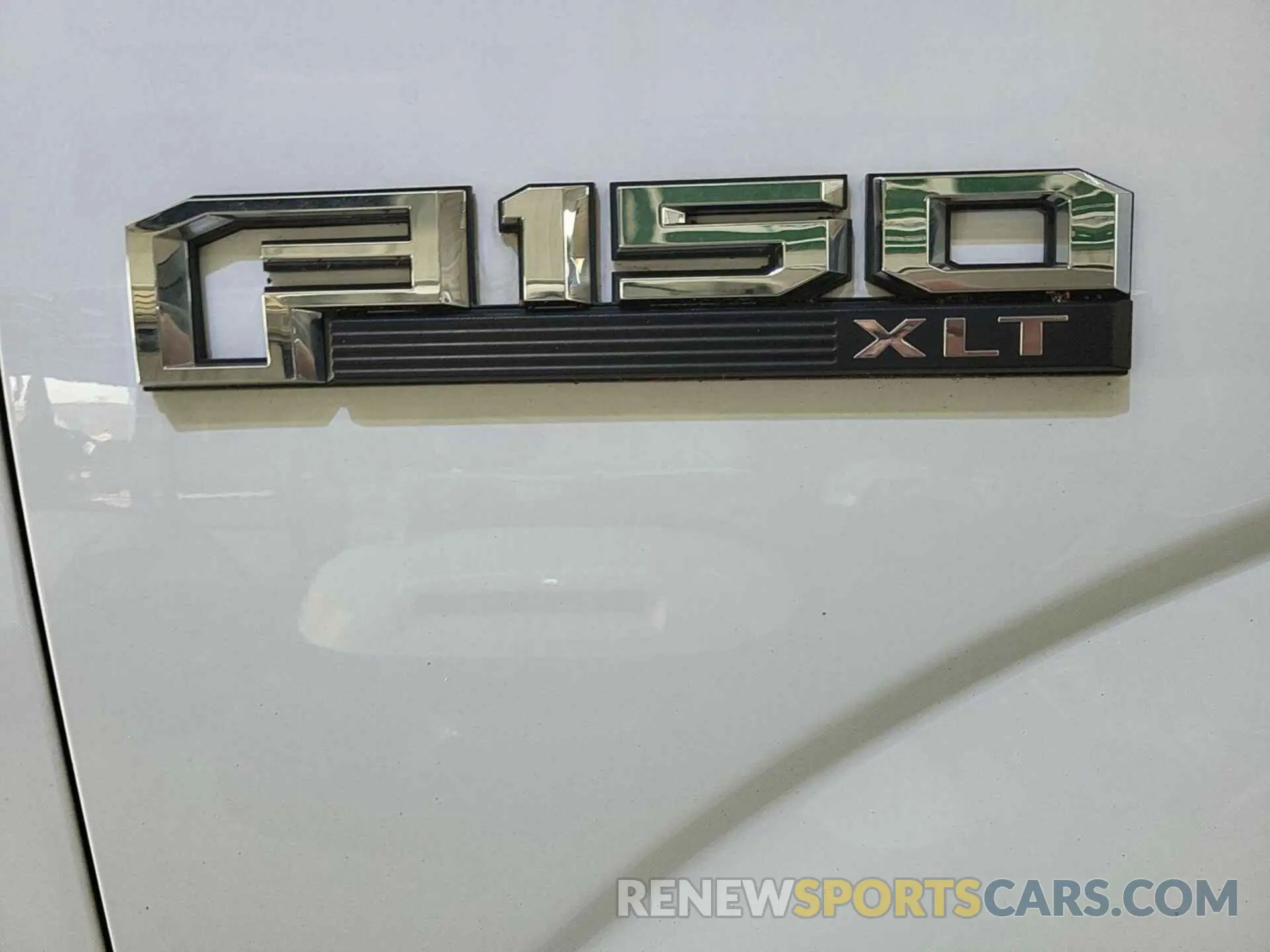 24 Photograph of a damaged car 1FTFX1E48KKC43621 FORD F150 2019