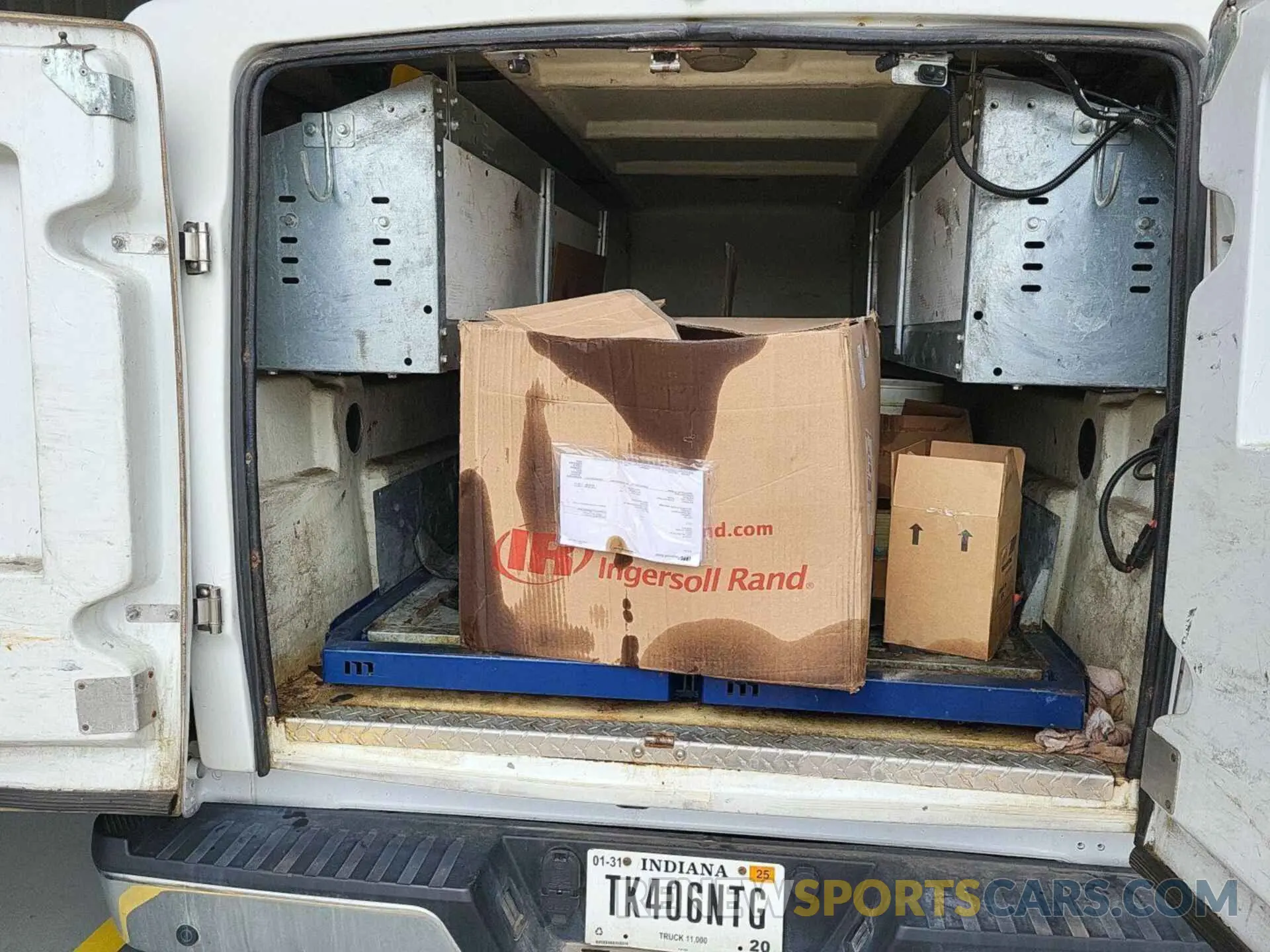 28 Photograph of a damaged car 1FTFX1E48KKC43621 FORD F150 2019
